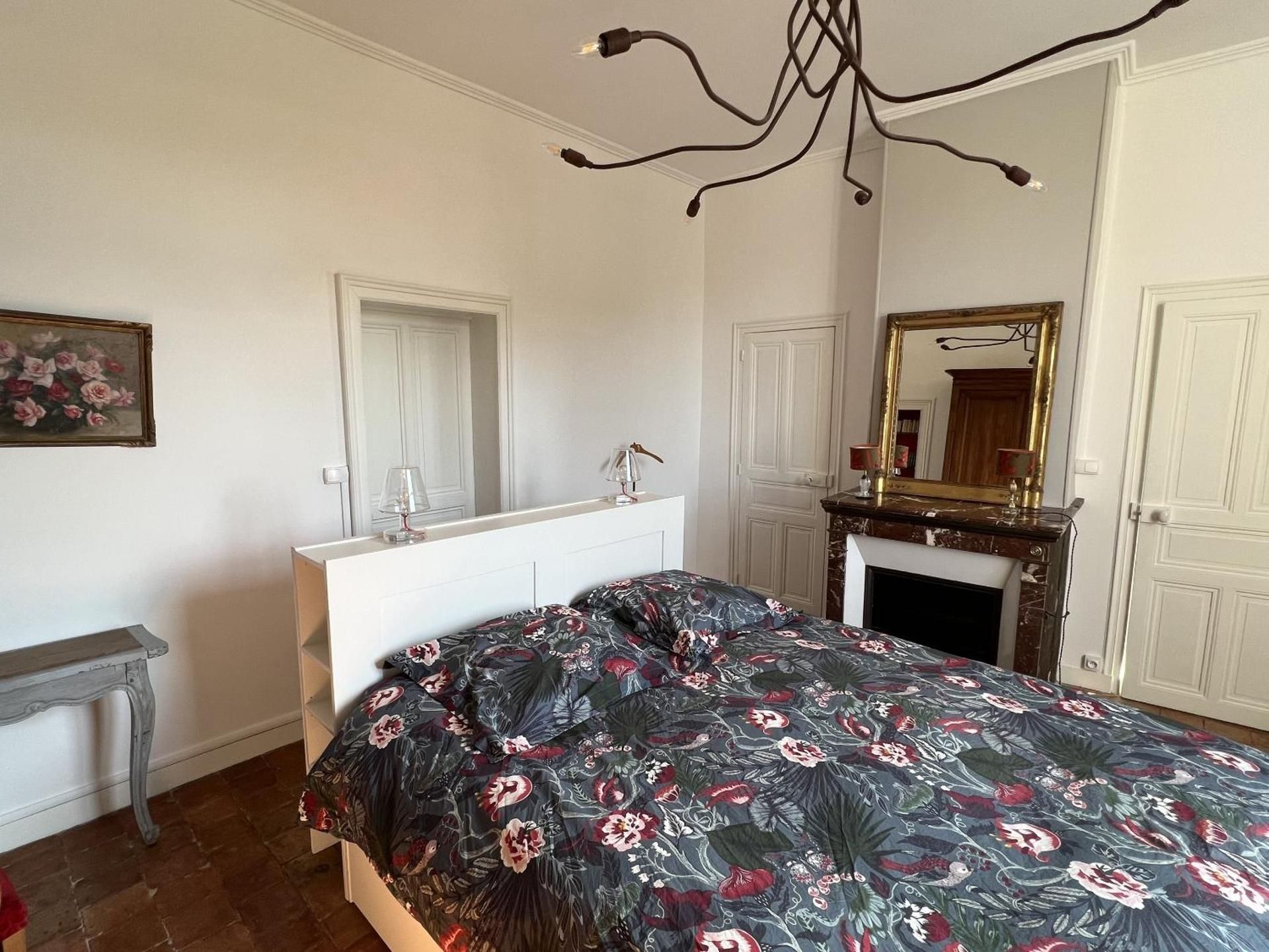Queen Room with Garden View