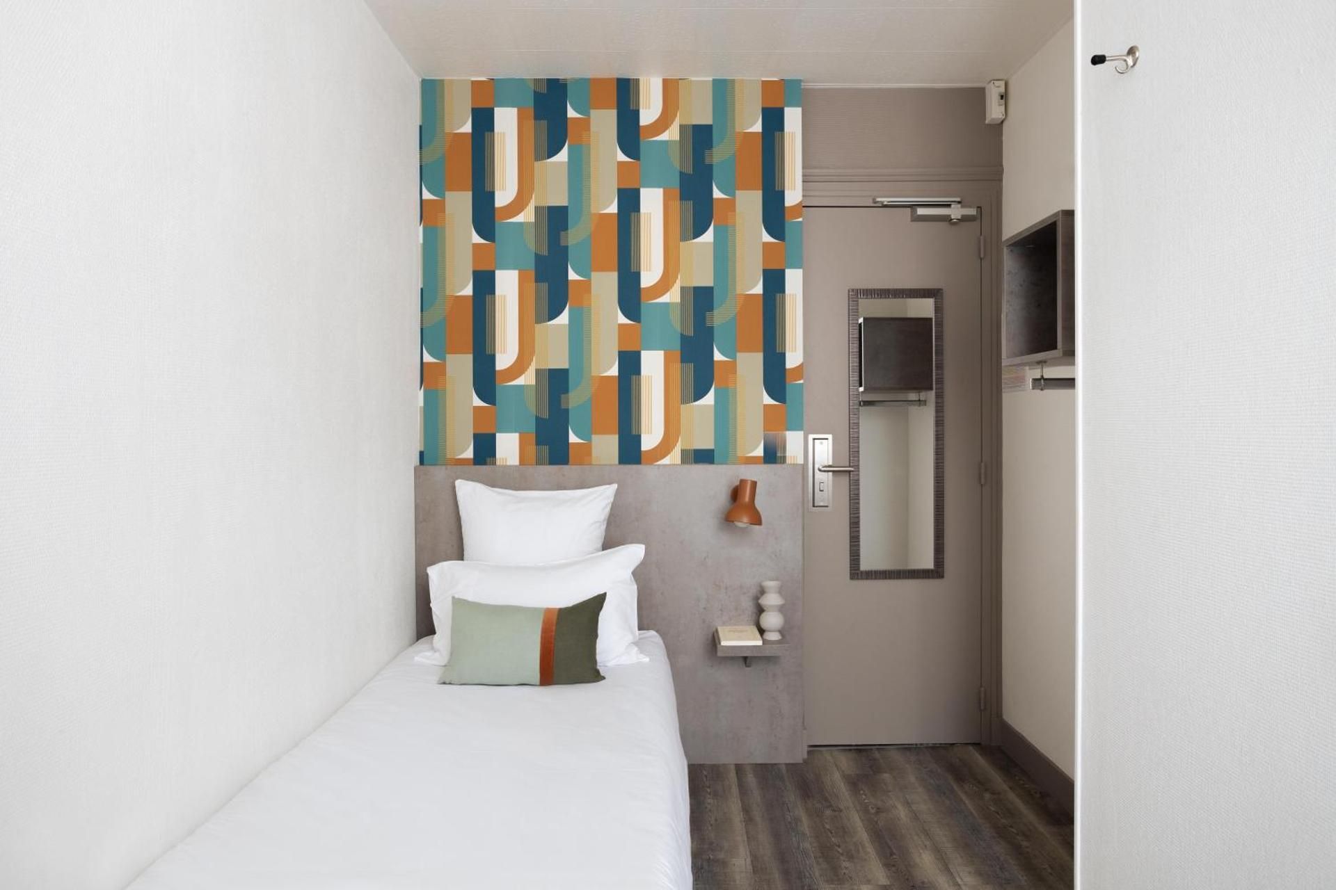 Compact Single Room