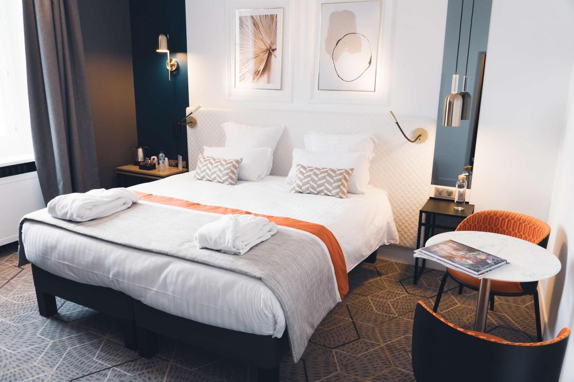 Superior King Room with Air Condition