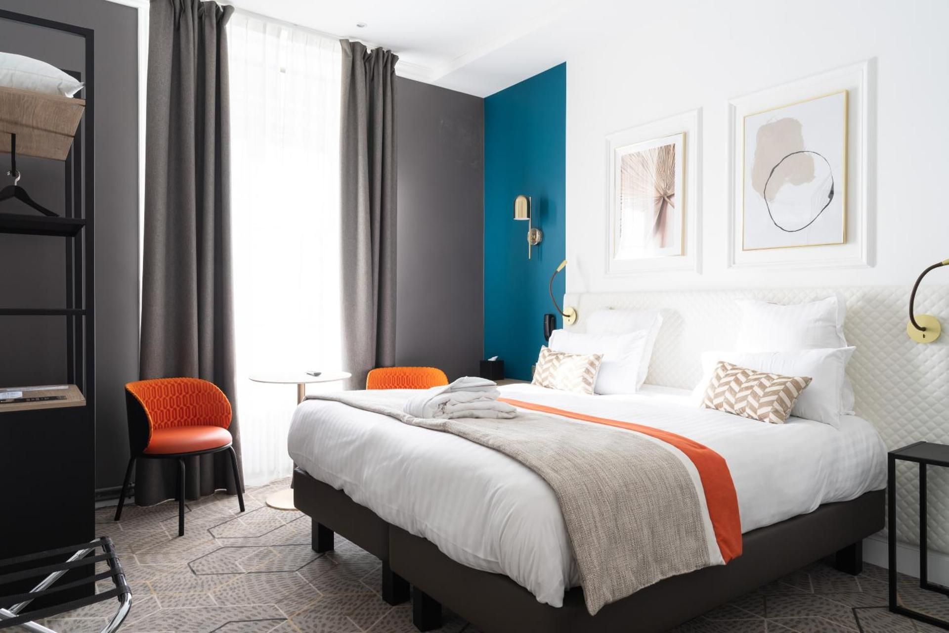 Superior King Room with Air Condition