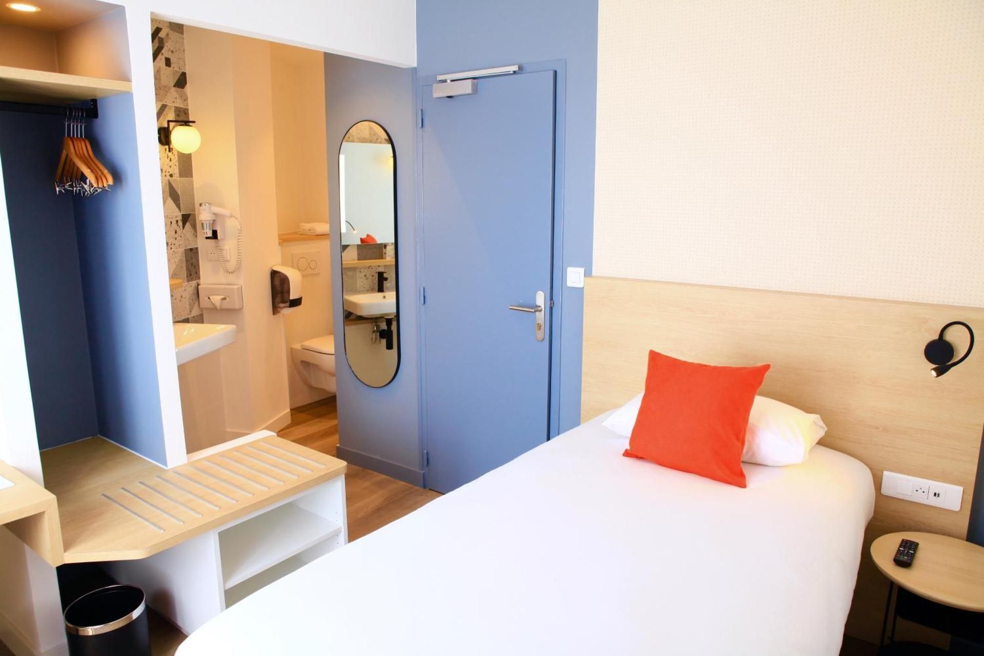 Cozy Single Room