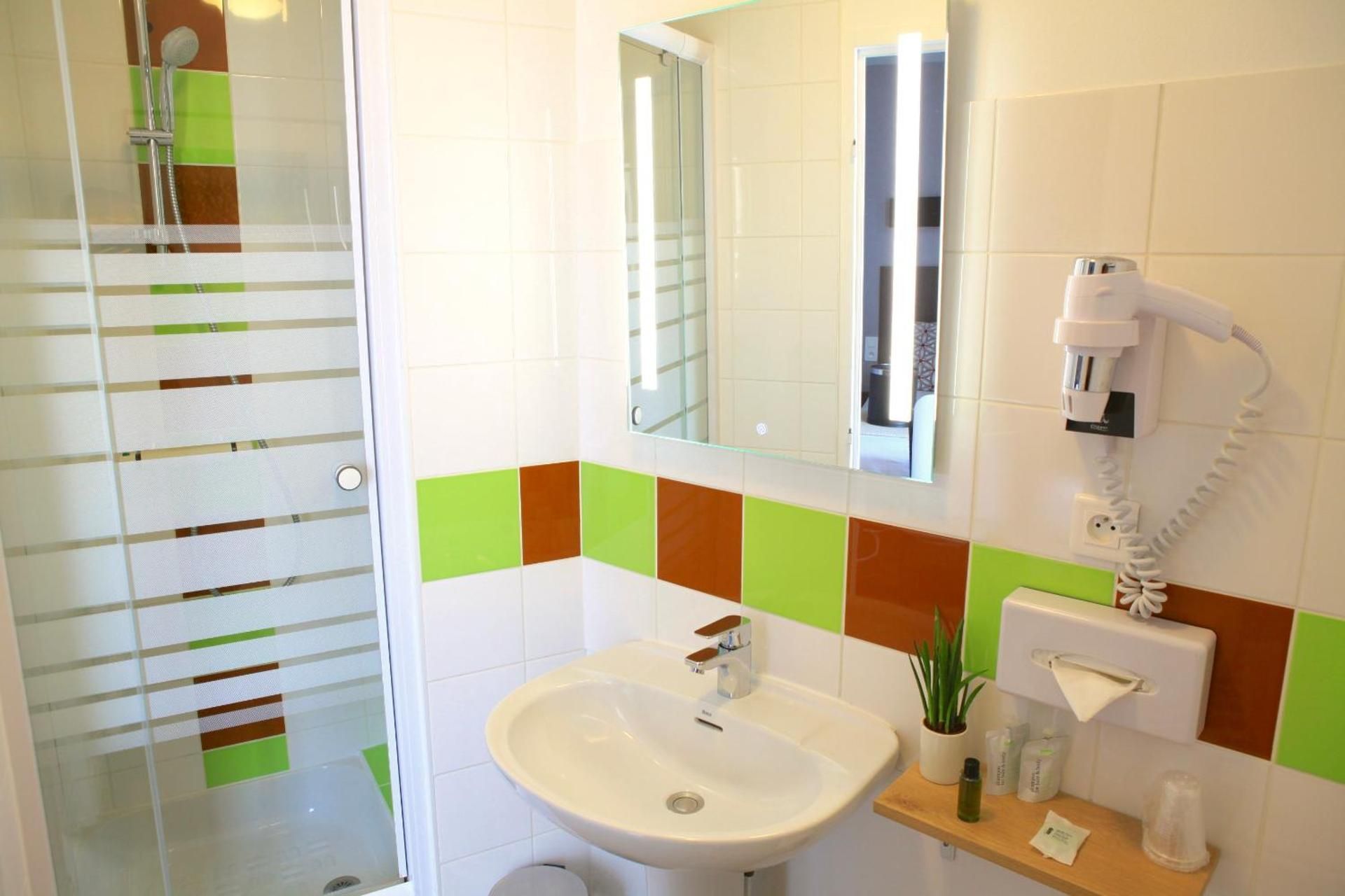 Classic Triple Room - Castle View
