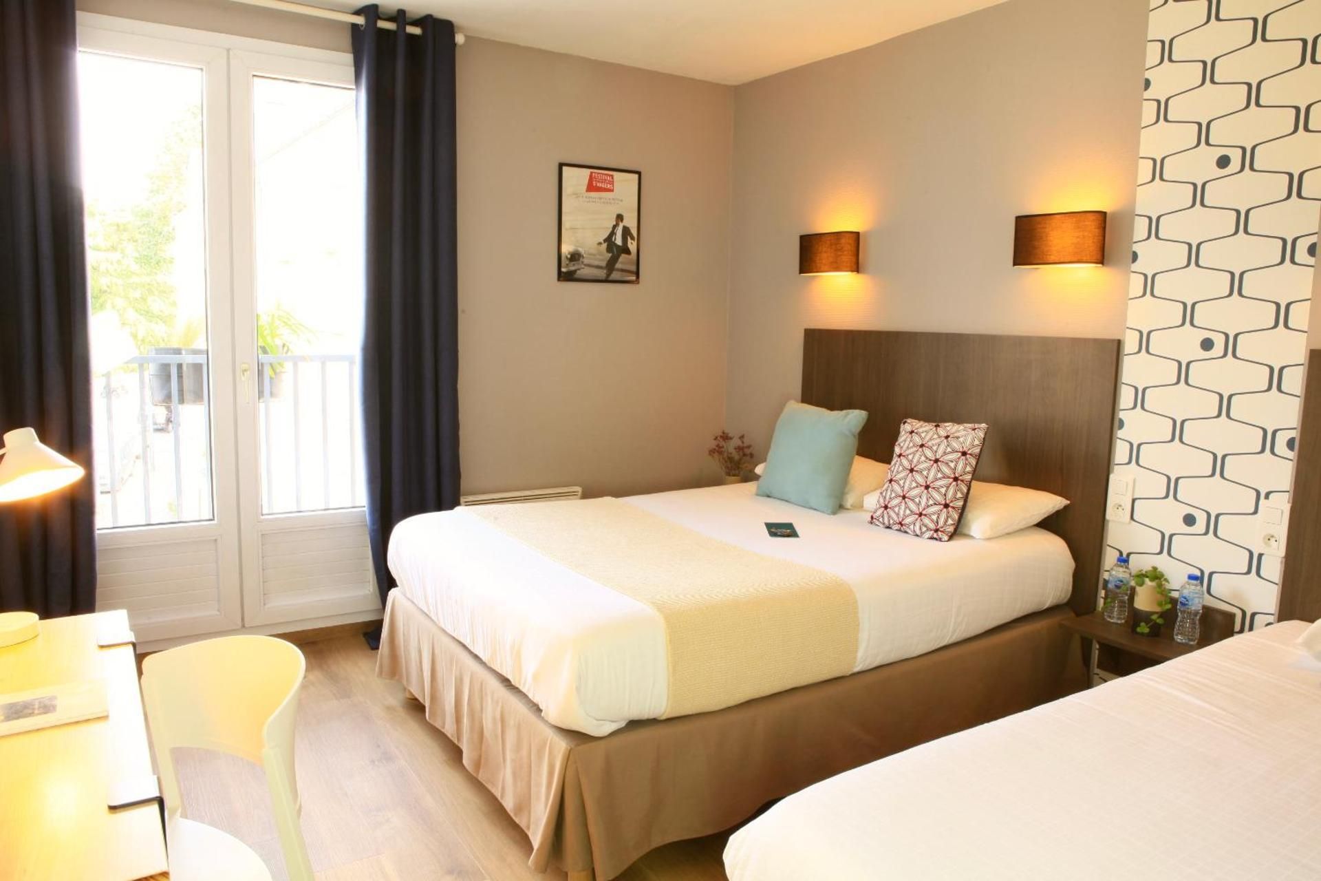 Classic Triple Room - Castle View