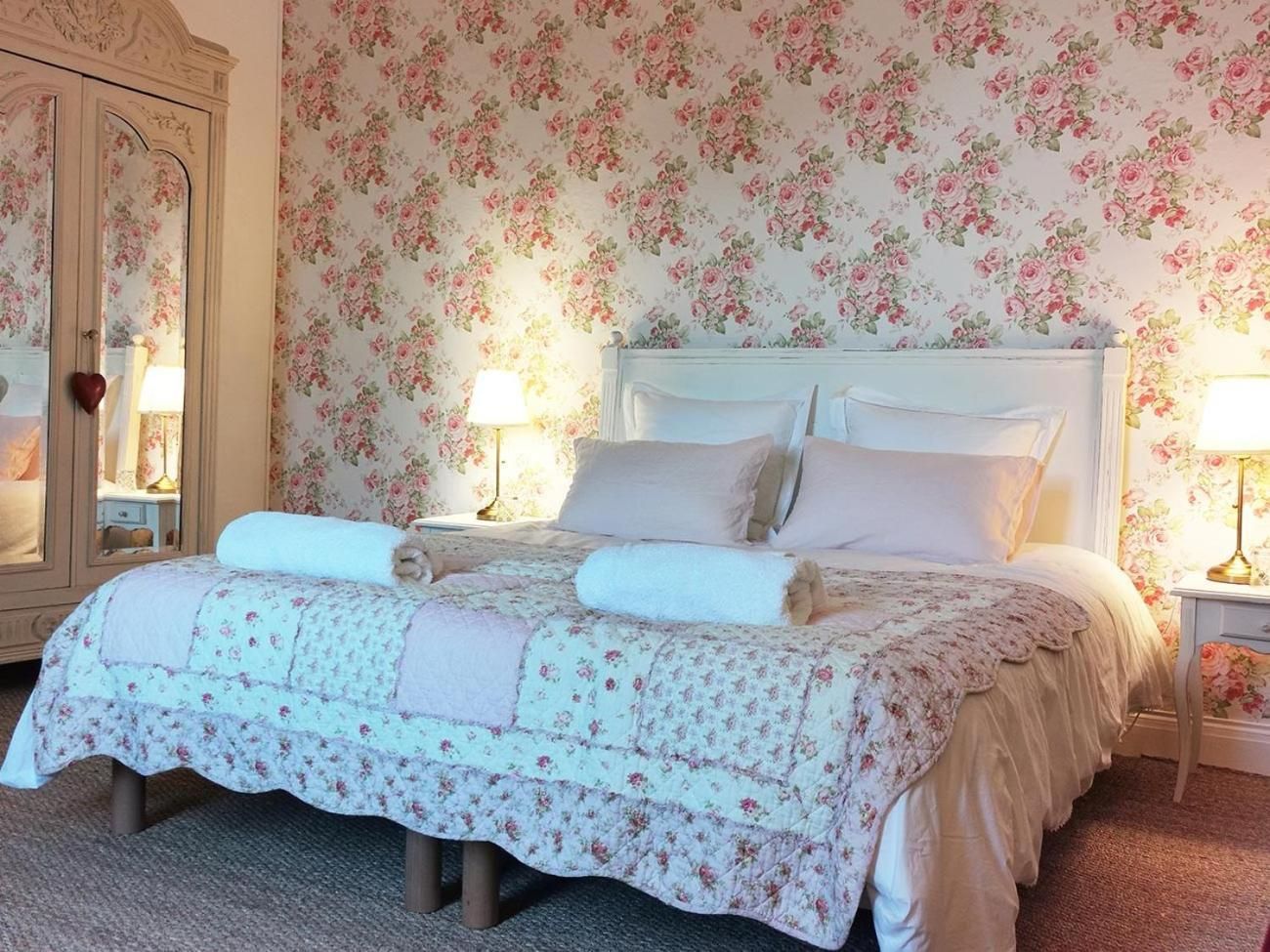 Double Room with Private External Bathroom