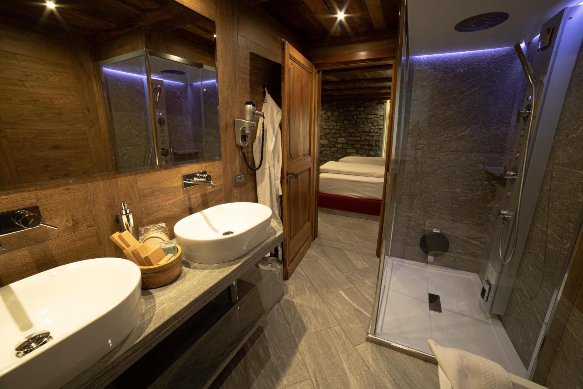 Junior Suite with Balcony