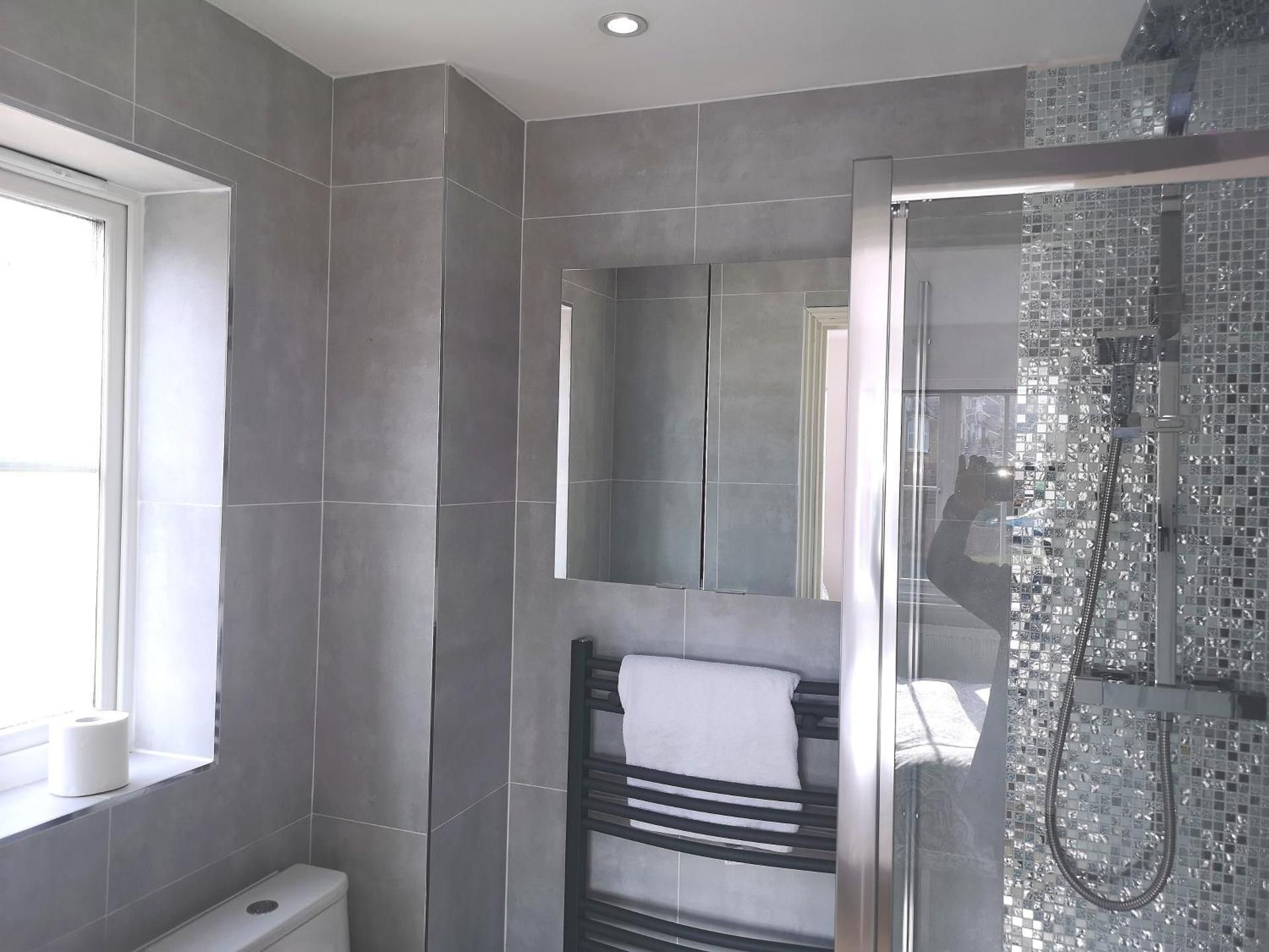 Deluxe Double Room with Shower
