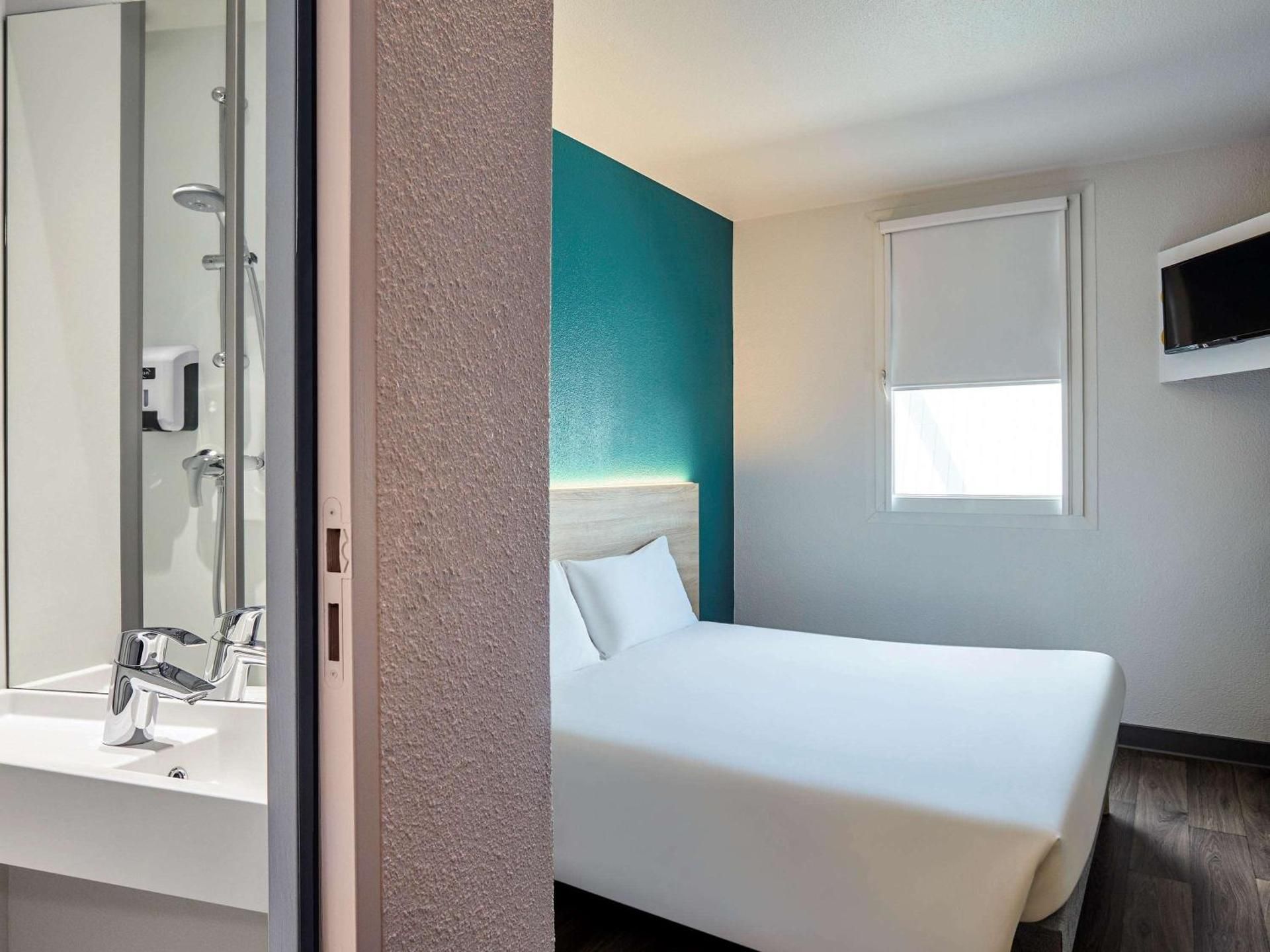 Cabrio Room with Private Bathroom - Mobility Access