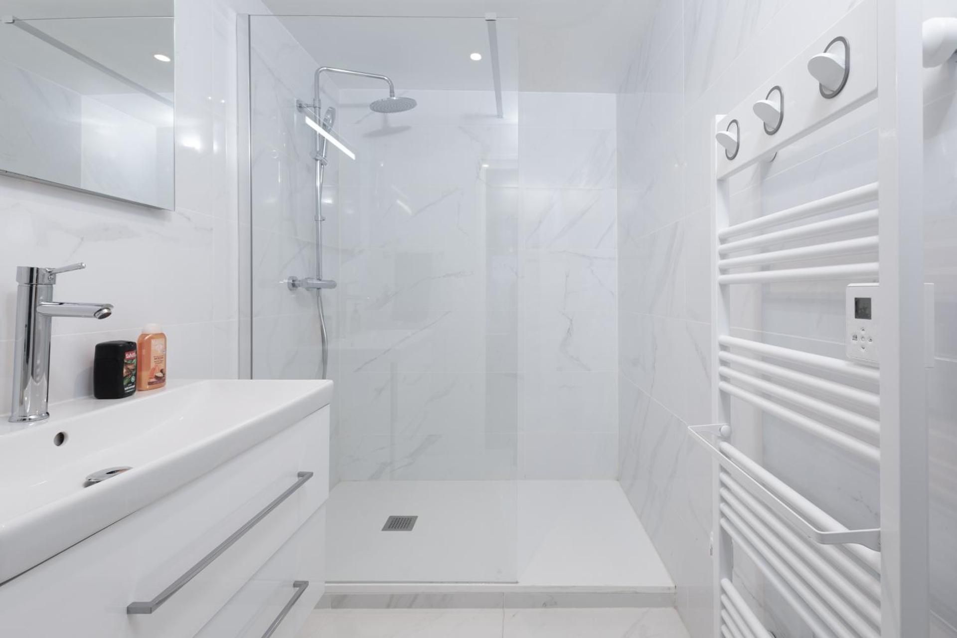King Room with Spa Bath