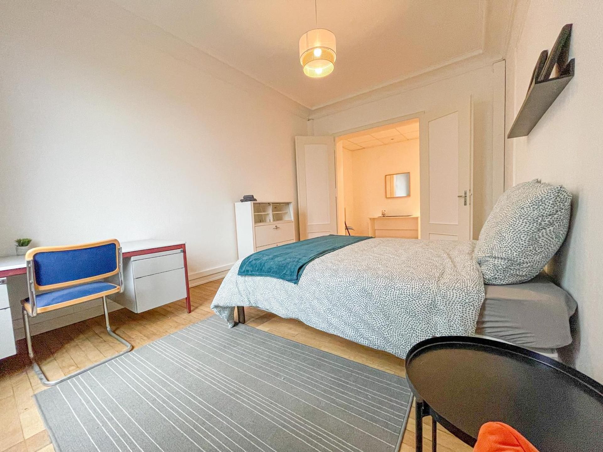 Large Double Room