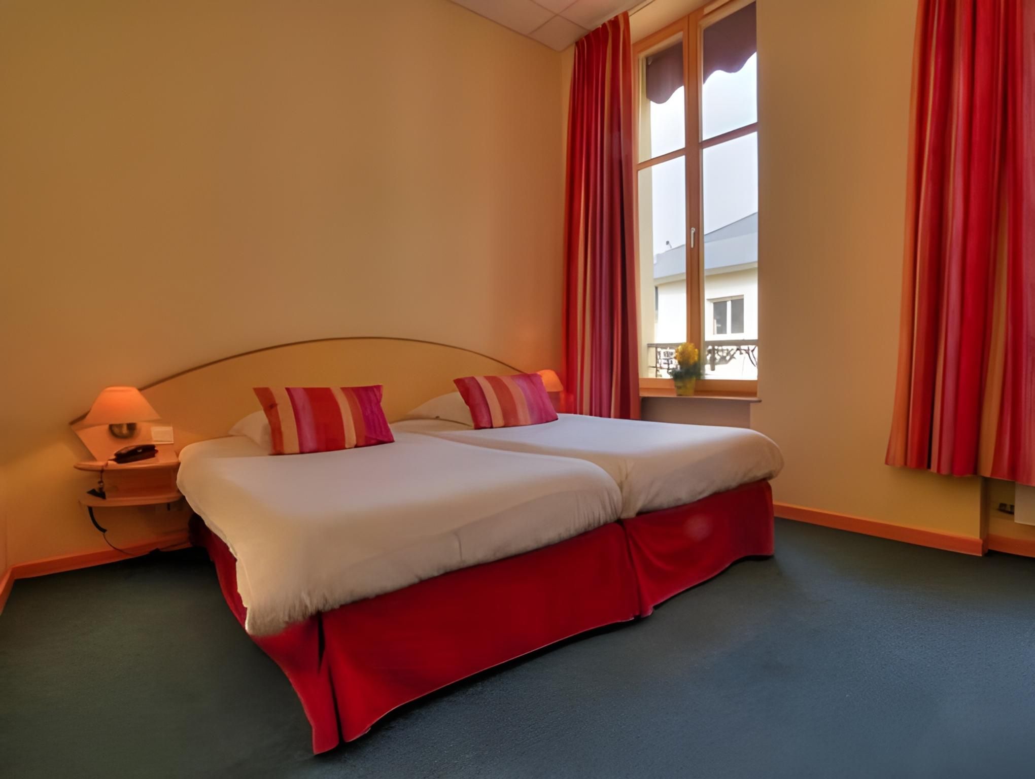 Hotel Des Oliviers Twin Room 2