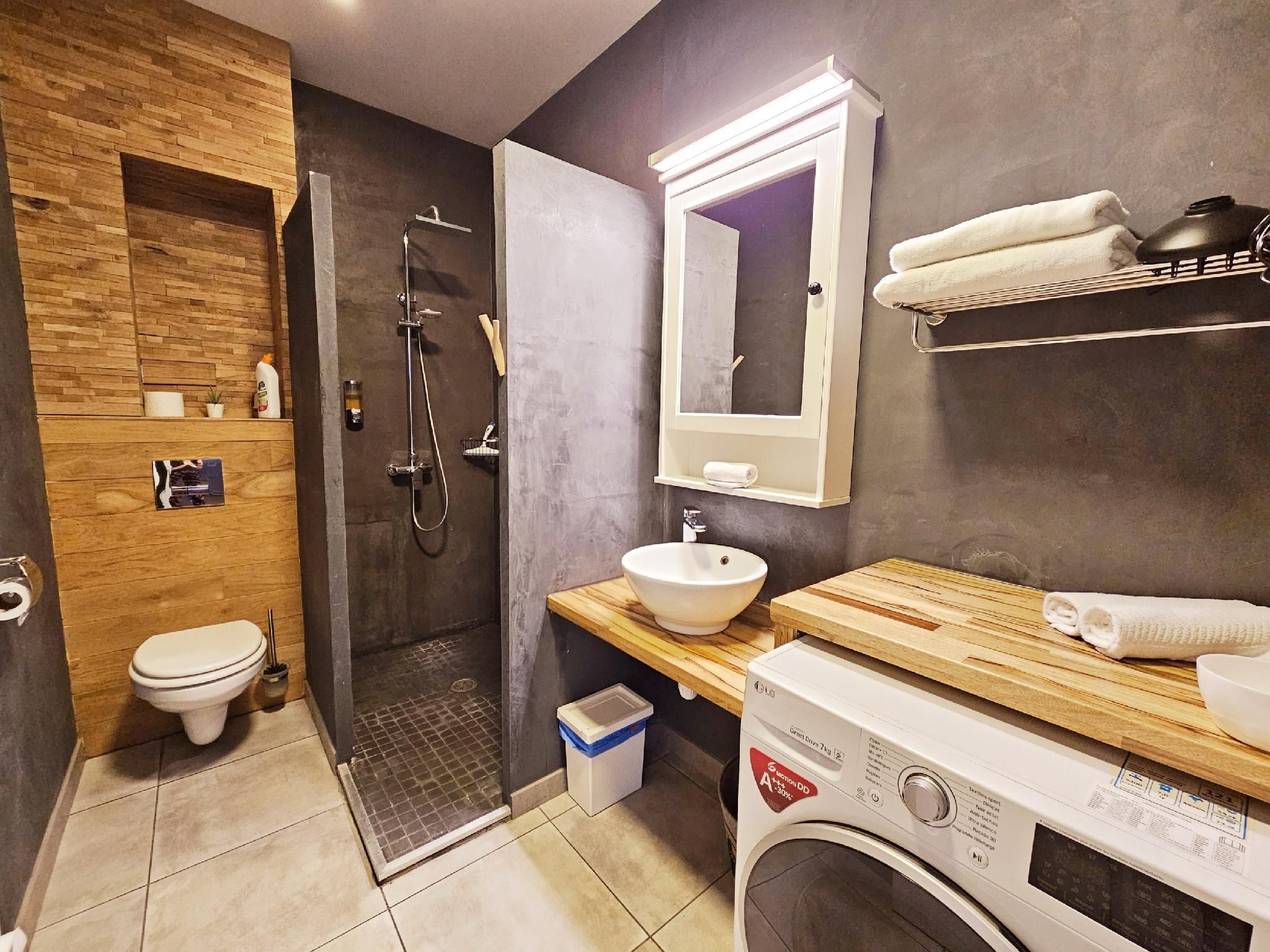 Appartement Premium Salle D'Eau Apt 22