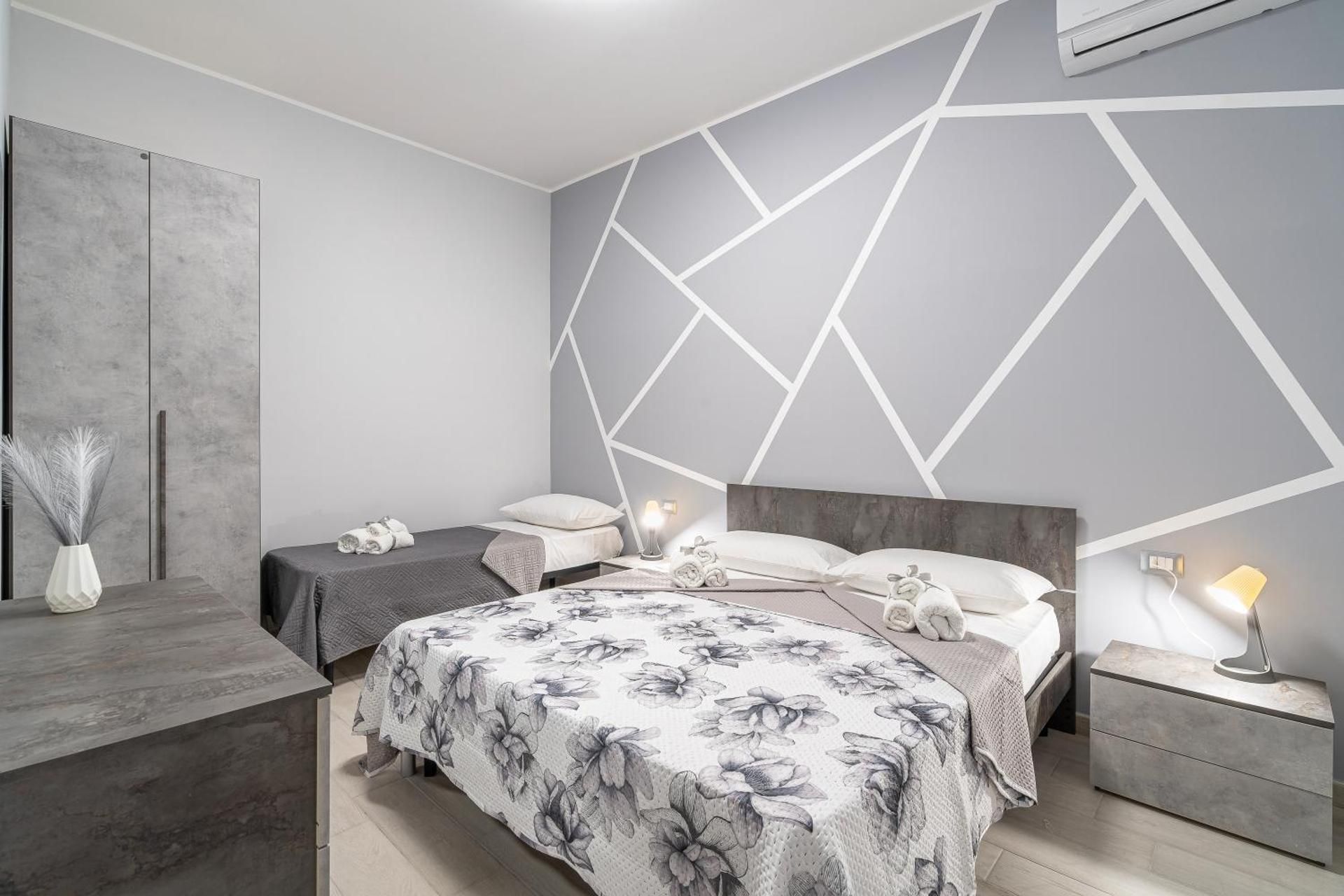Superior One-Bedroom Apartment