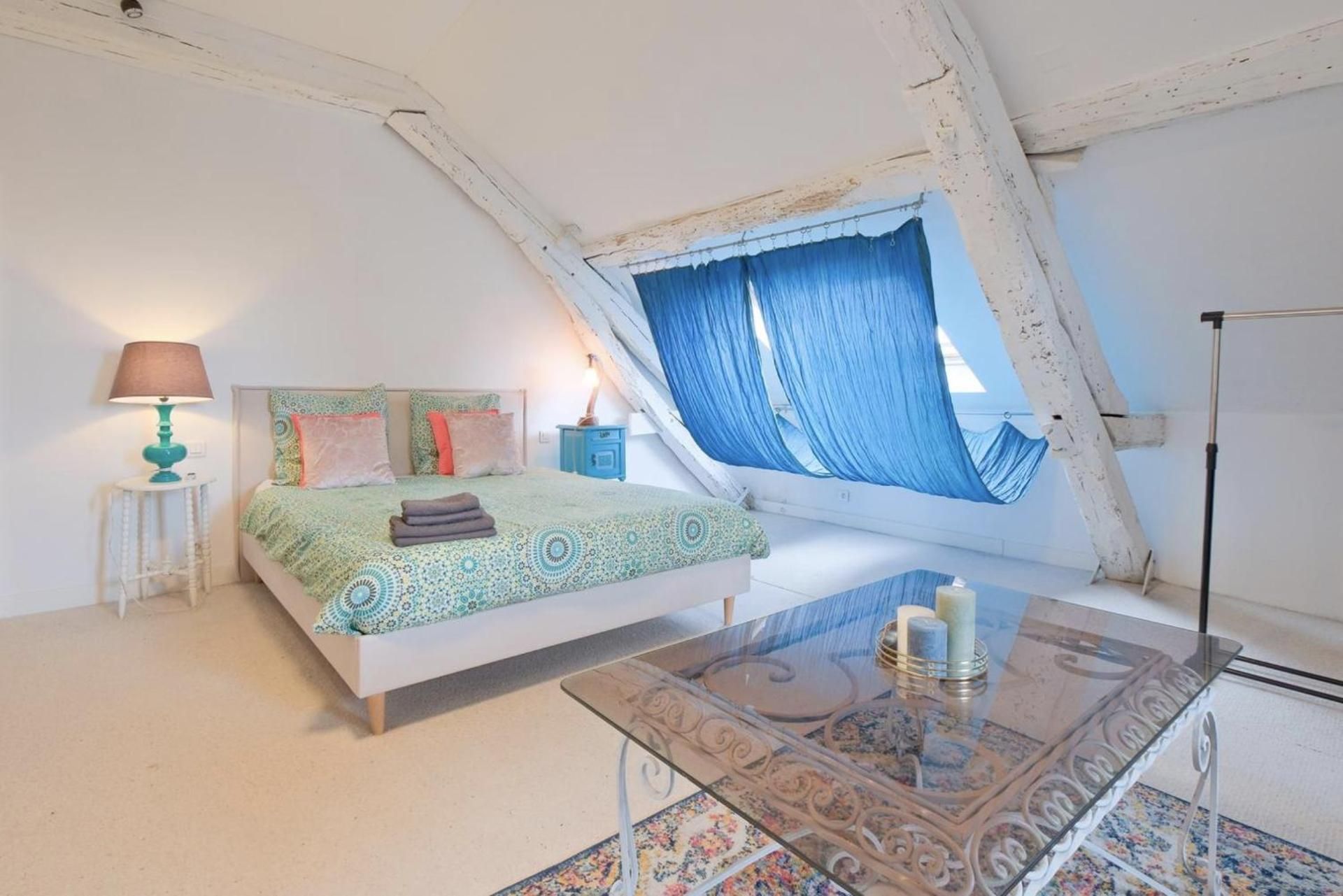 Double Room with Shared Bathroom