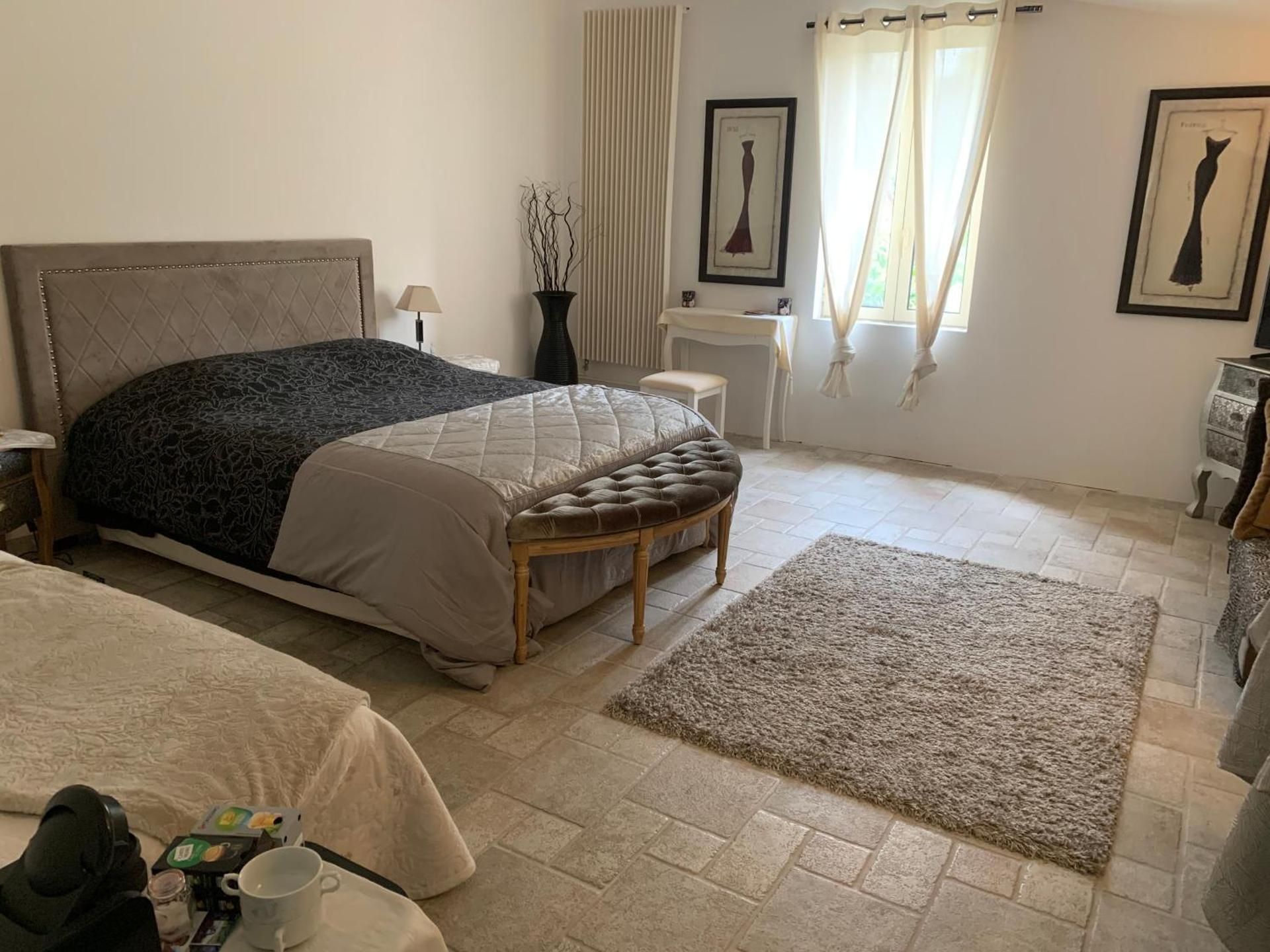 Deluxe Suite with Spa Bath