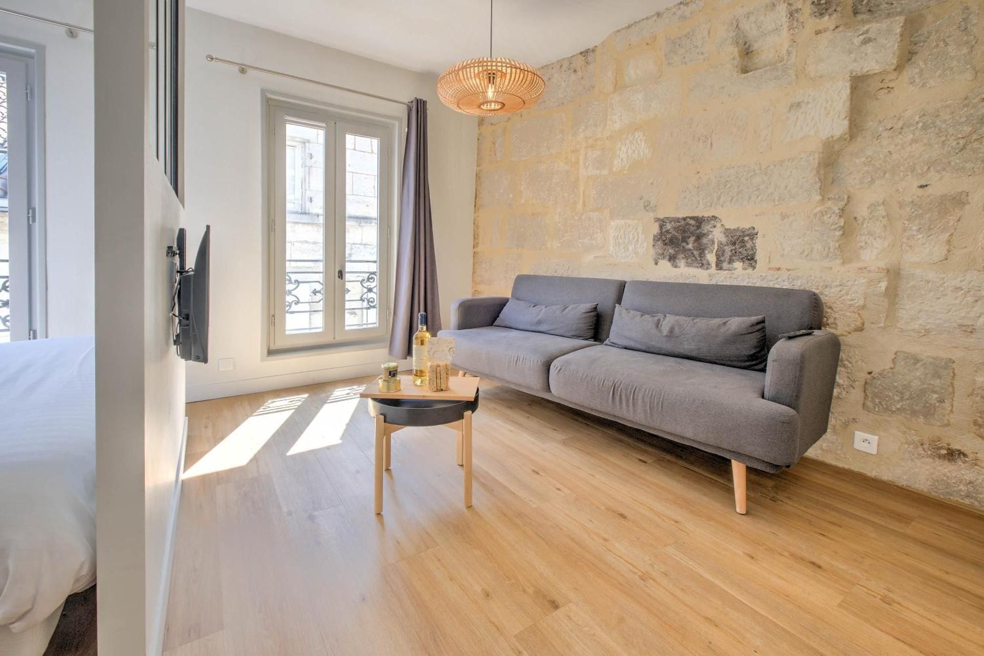 Studio Apartment with Air conditioning