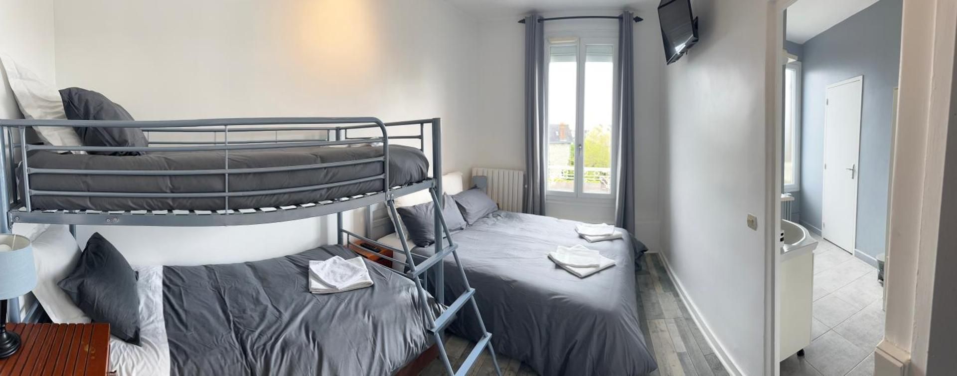 Deluxe Double or Twin Room