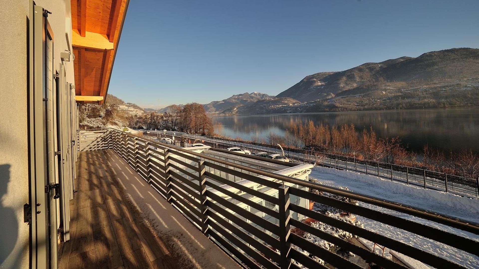 Double Room with Lake View