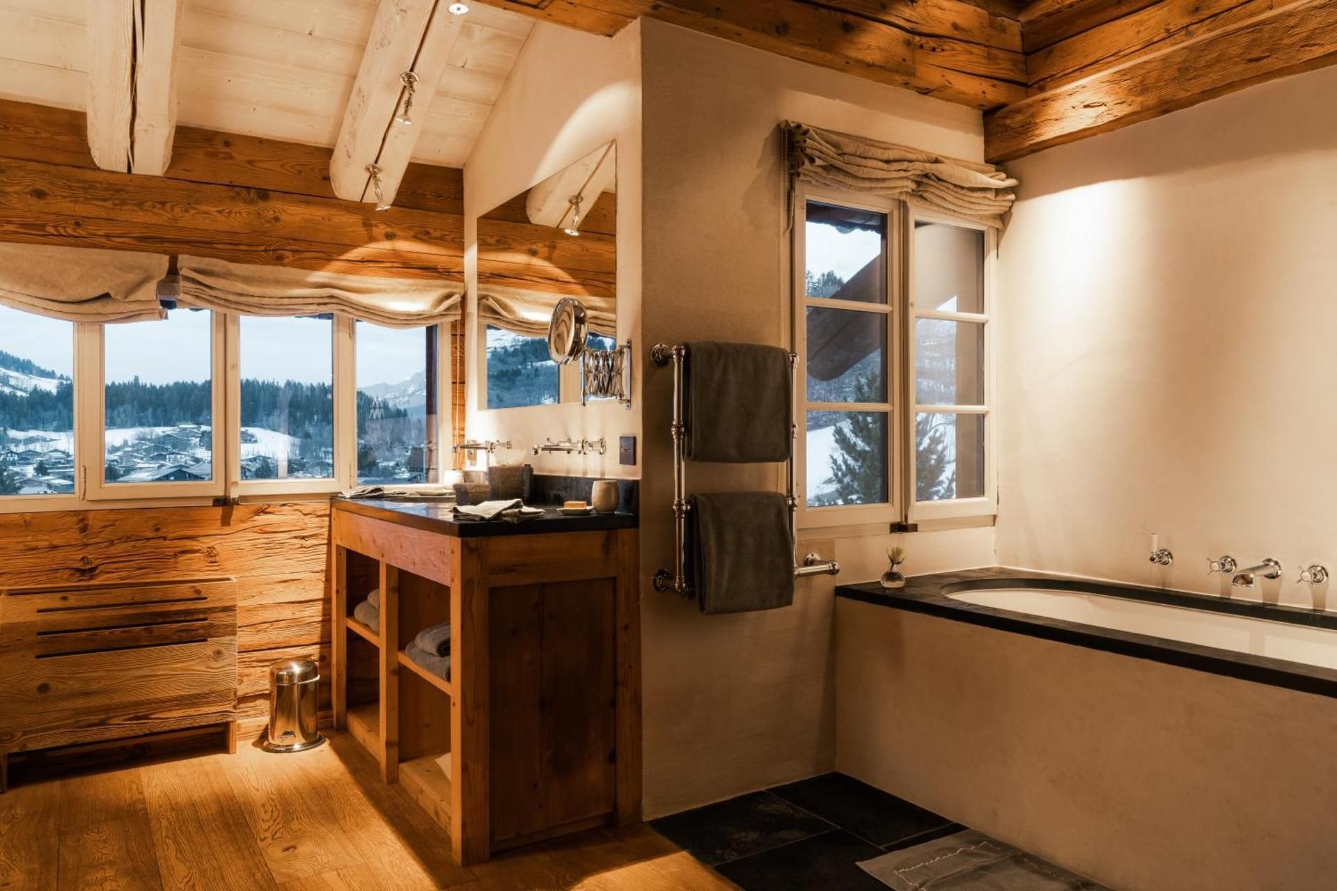 Suite (4 Adults)