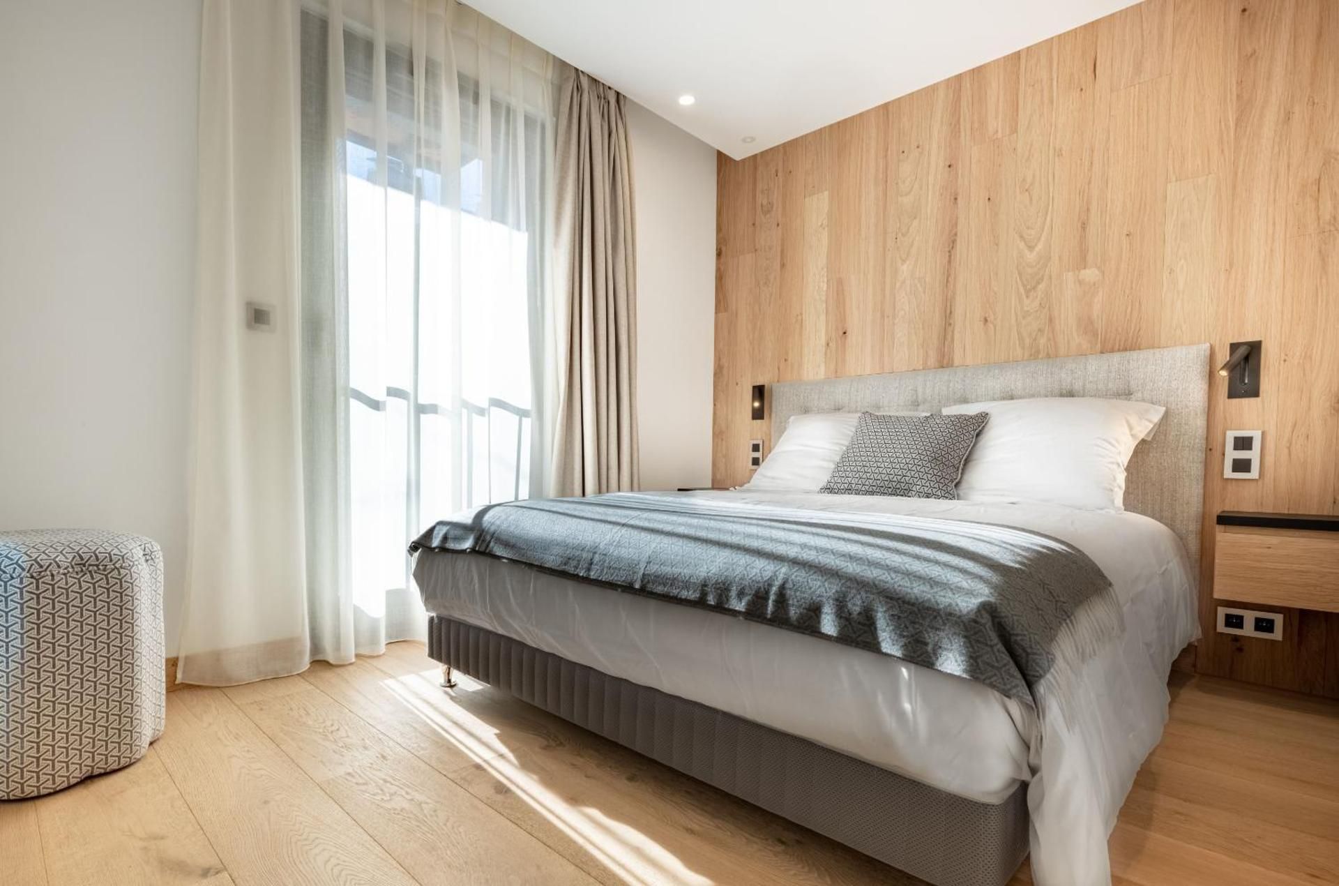 Superior Apartment