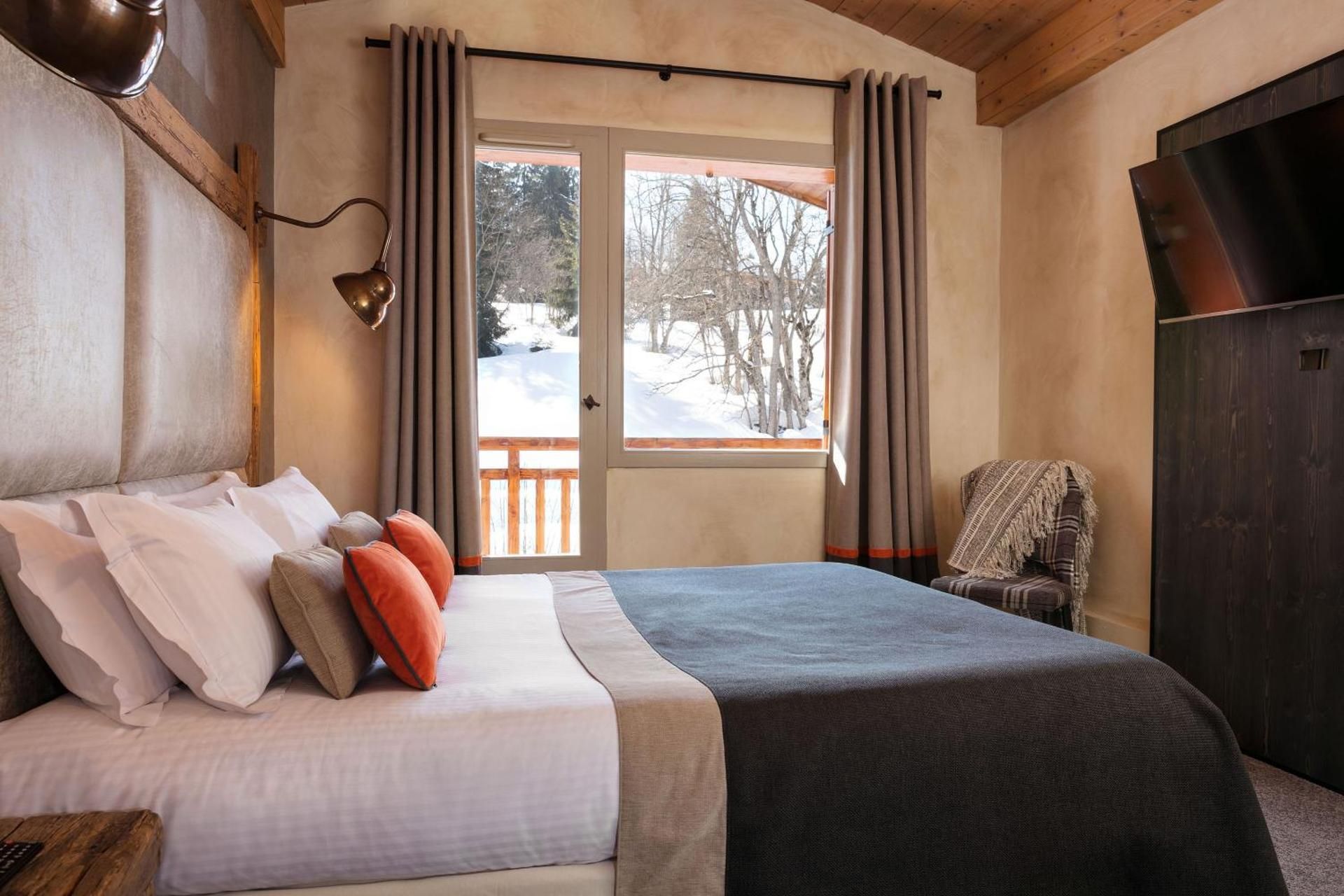 Megeve Prestige Suite with Balcony with High Tea (dec-april) 