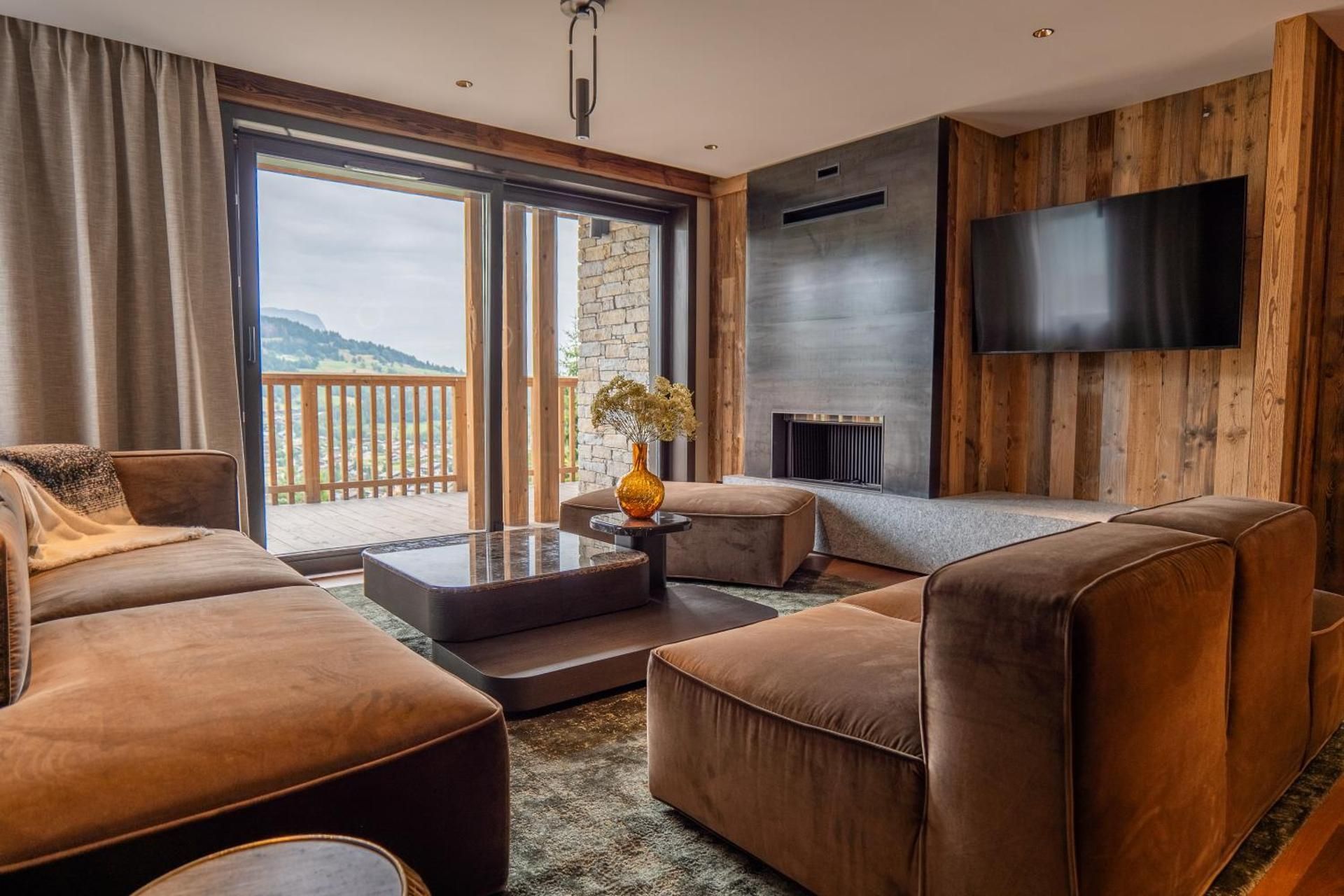 The Alpine Penthouse with High Tea (dec-april) 