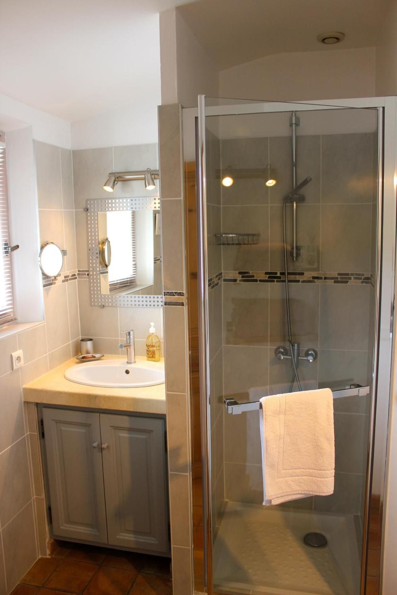 Twin Room with Private Bathroom
