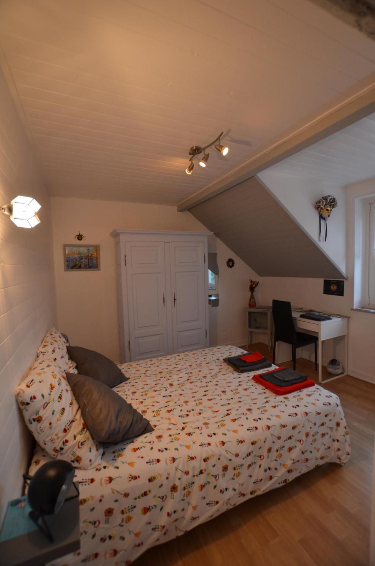Double Room with Shared Bathroom