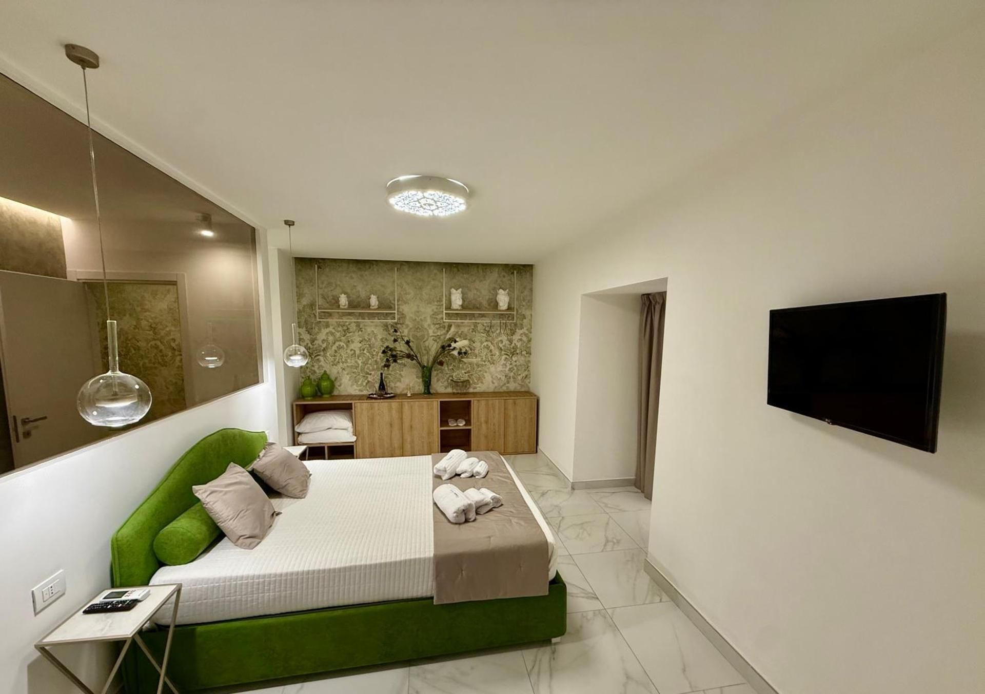 Superior King Room
