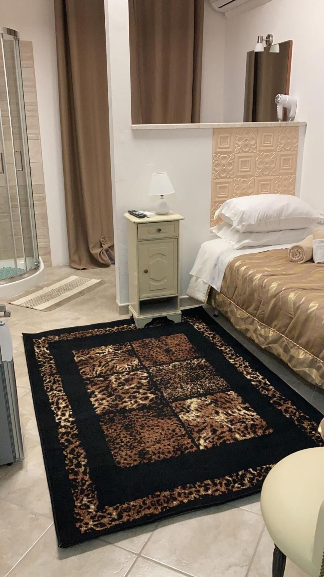 Single Room With Private Bathroom