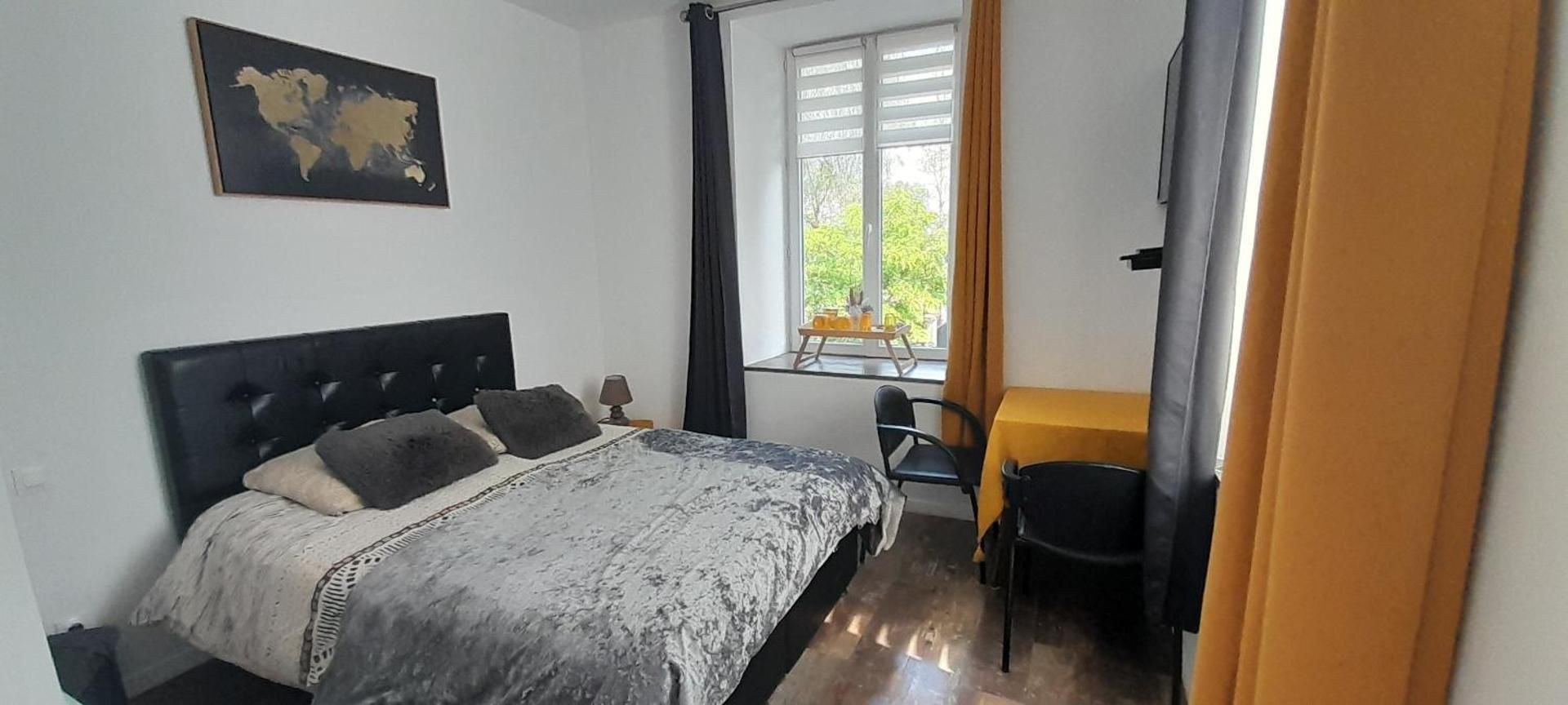 Double Room with Private Bathroom