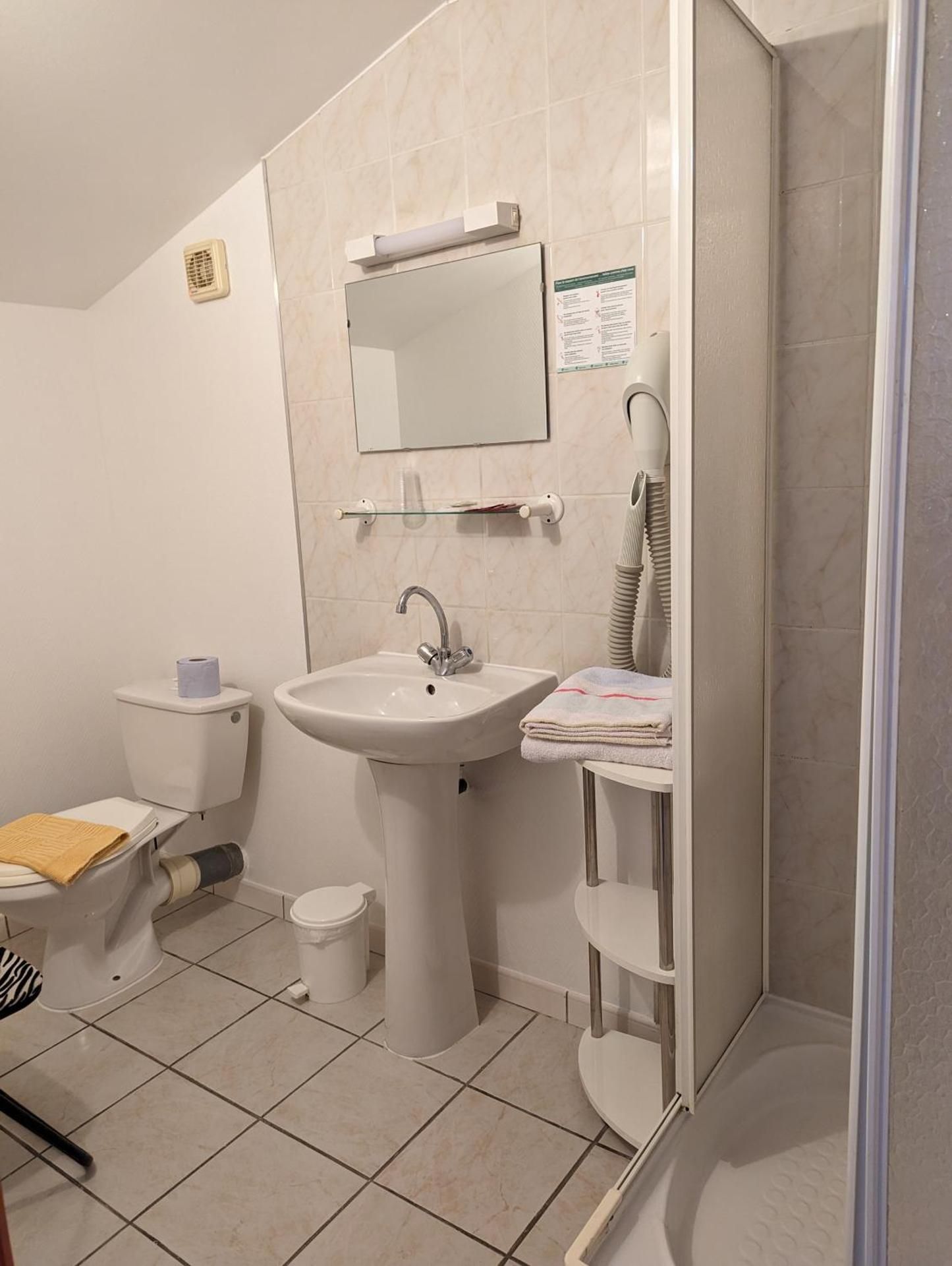 AUBERGE DES PINS Double Room 3