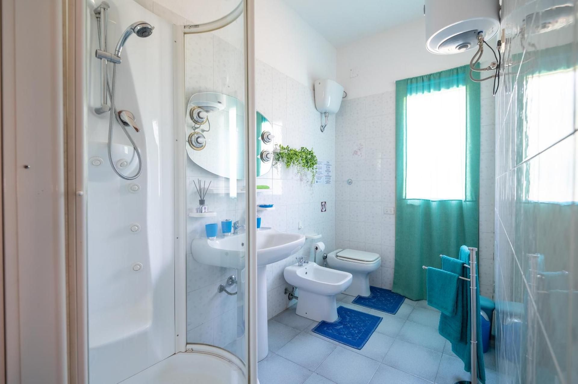 Triple Room with Shared Bathroom