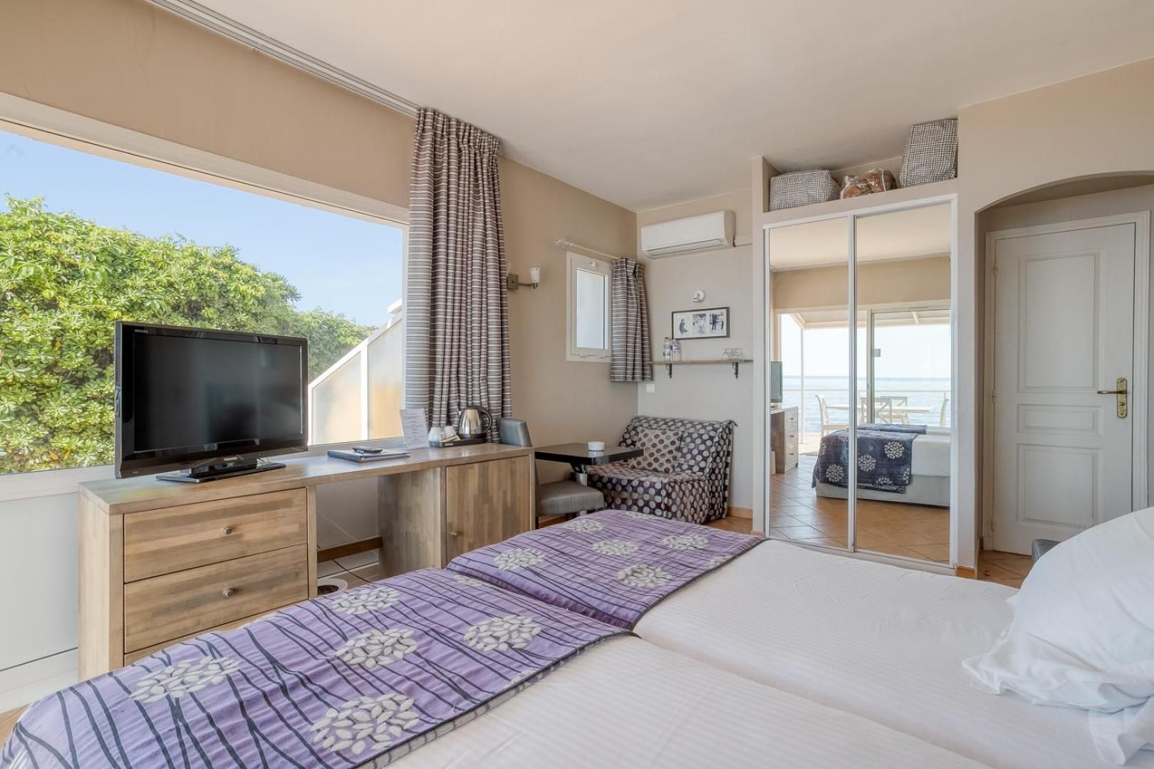 Superior Twin Room with Sea View