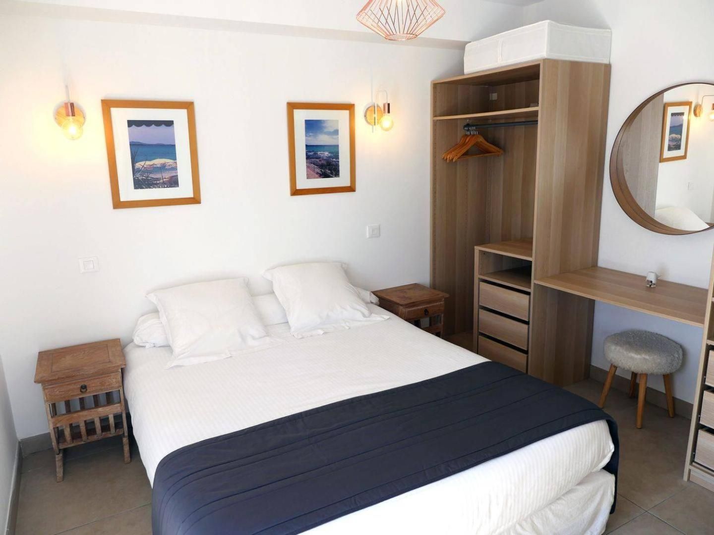 Studio Apartment with Balcony