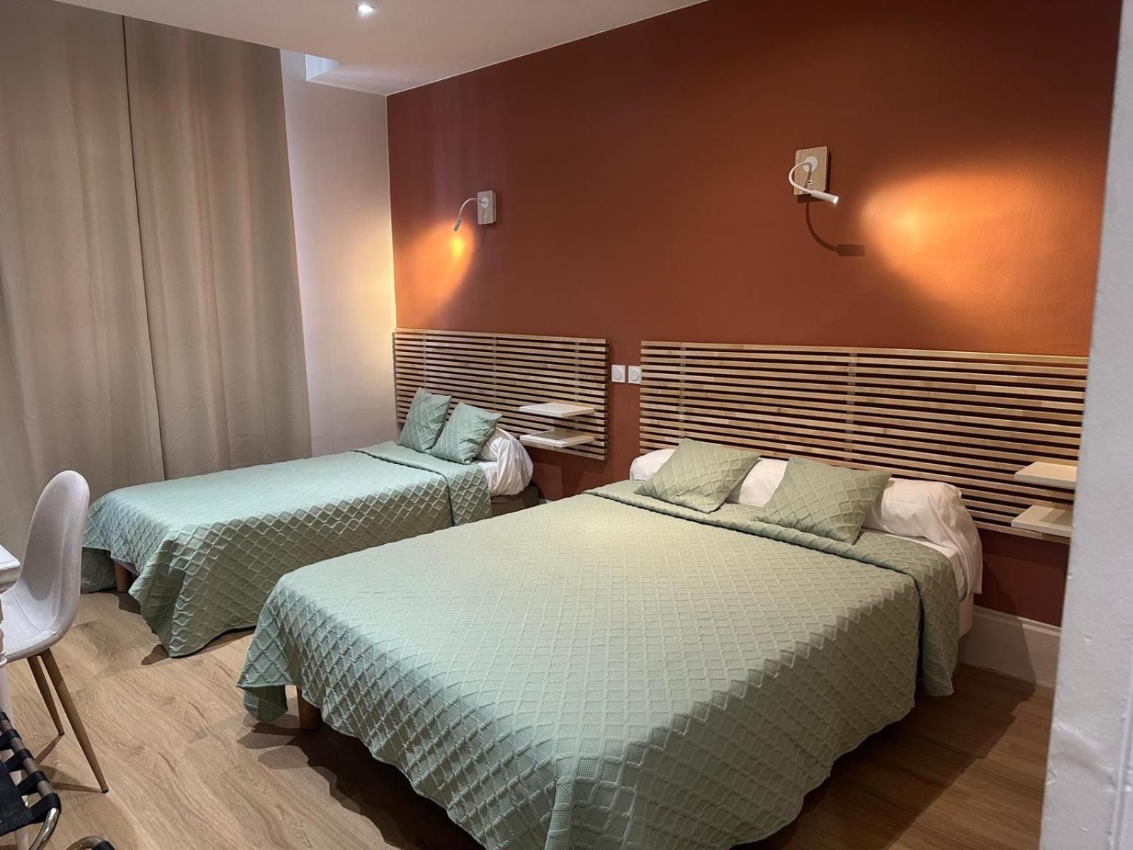 Hotel Azur Comfort Triple Room