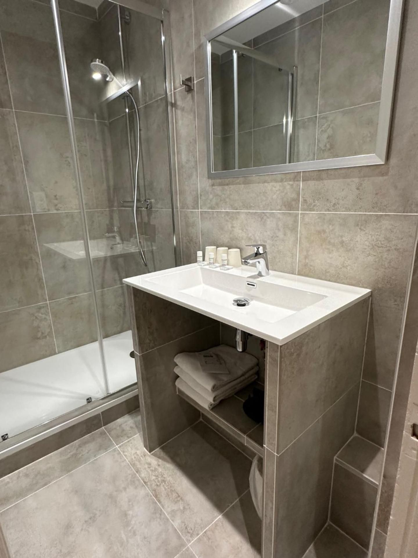 Hotel Azur Comfort Triple Room 3