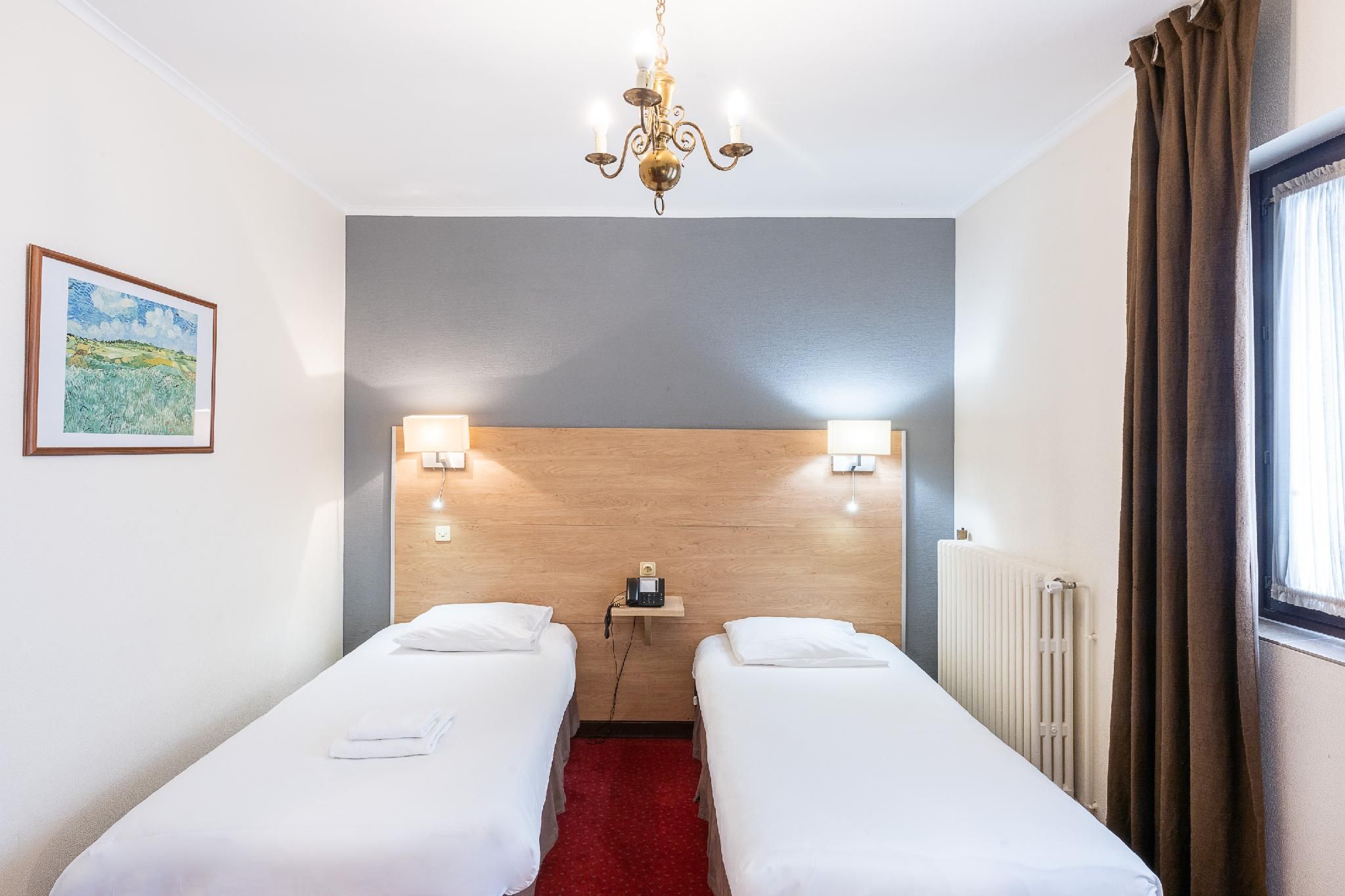 Hotel Du Helder Twin Room 3