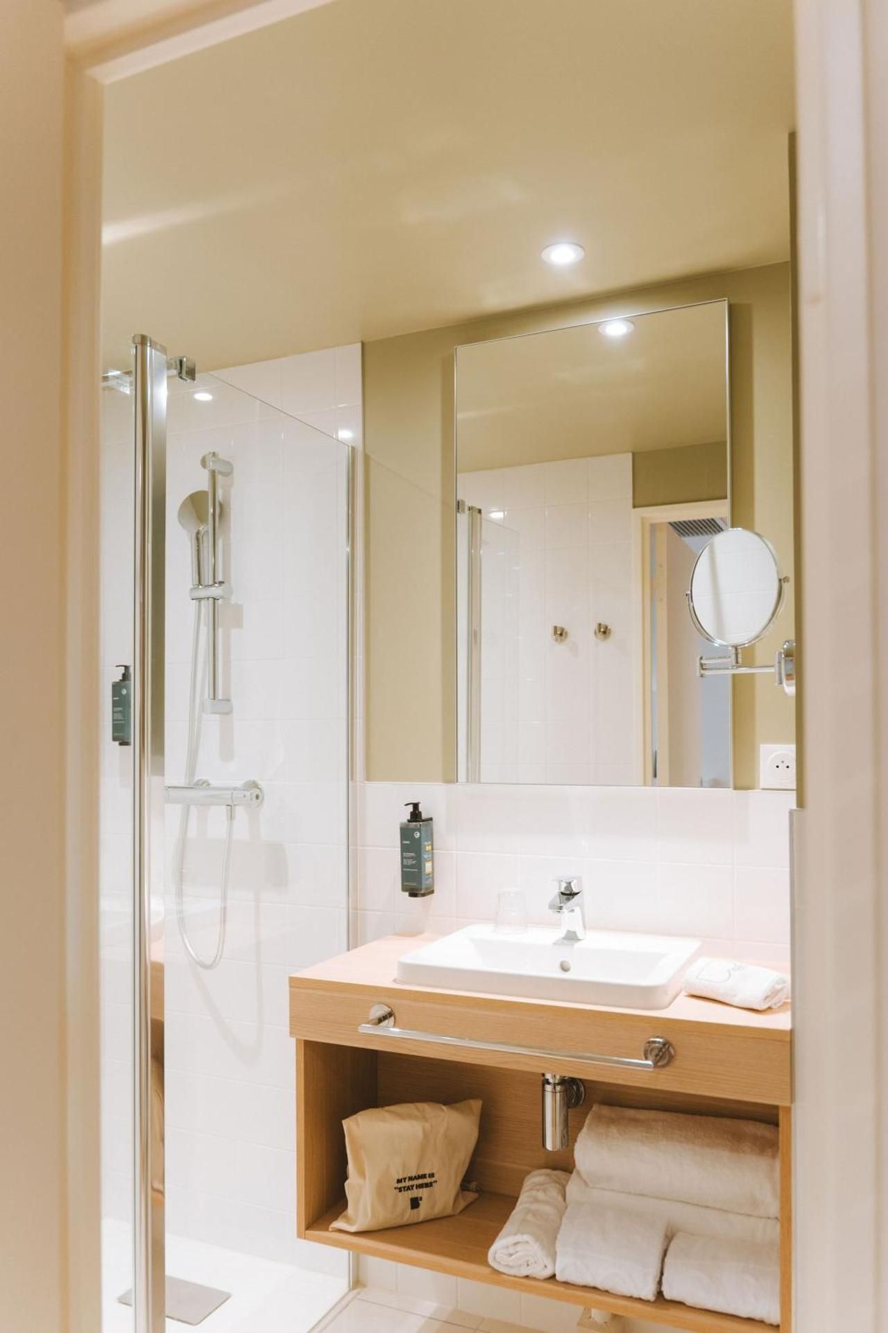 Retractable Bed Studio