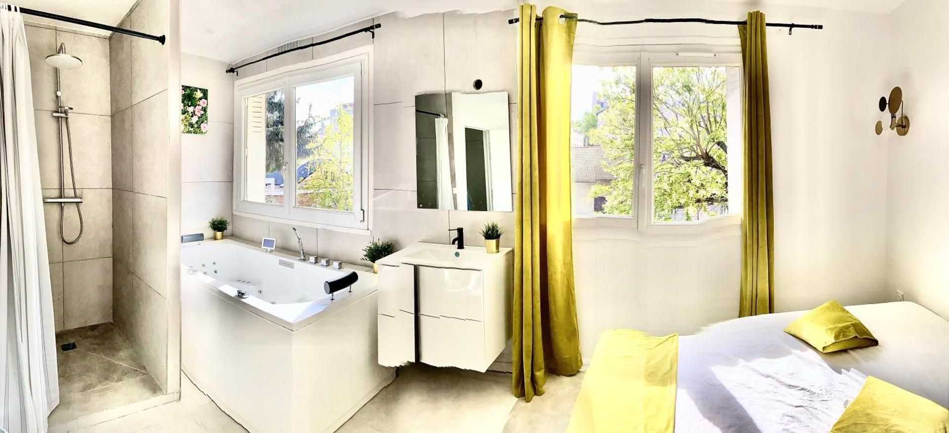 Le BARABAN Studio with Spa Bath