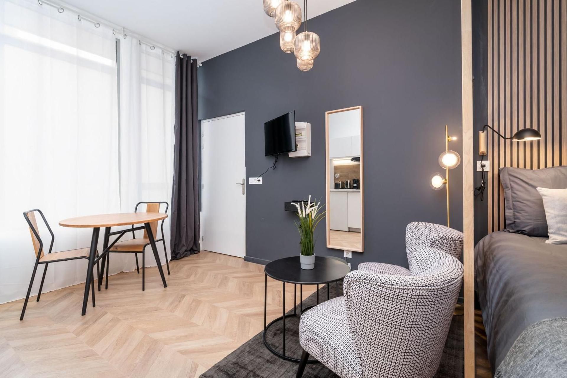 Deluxe Double Studio