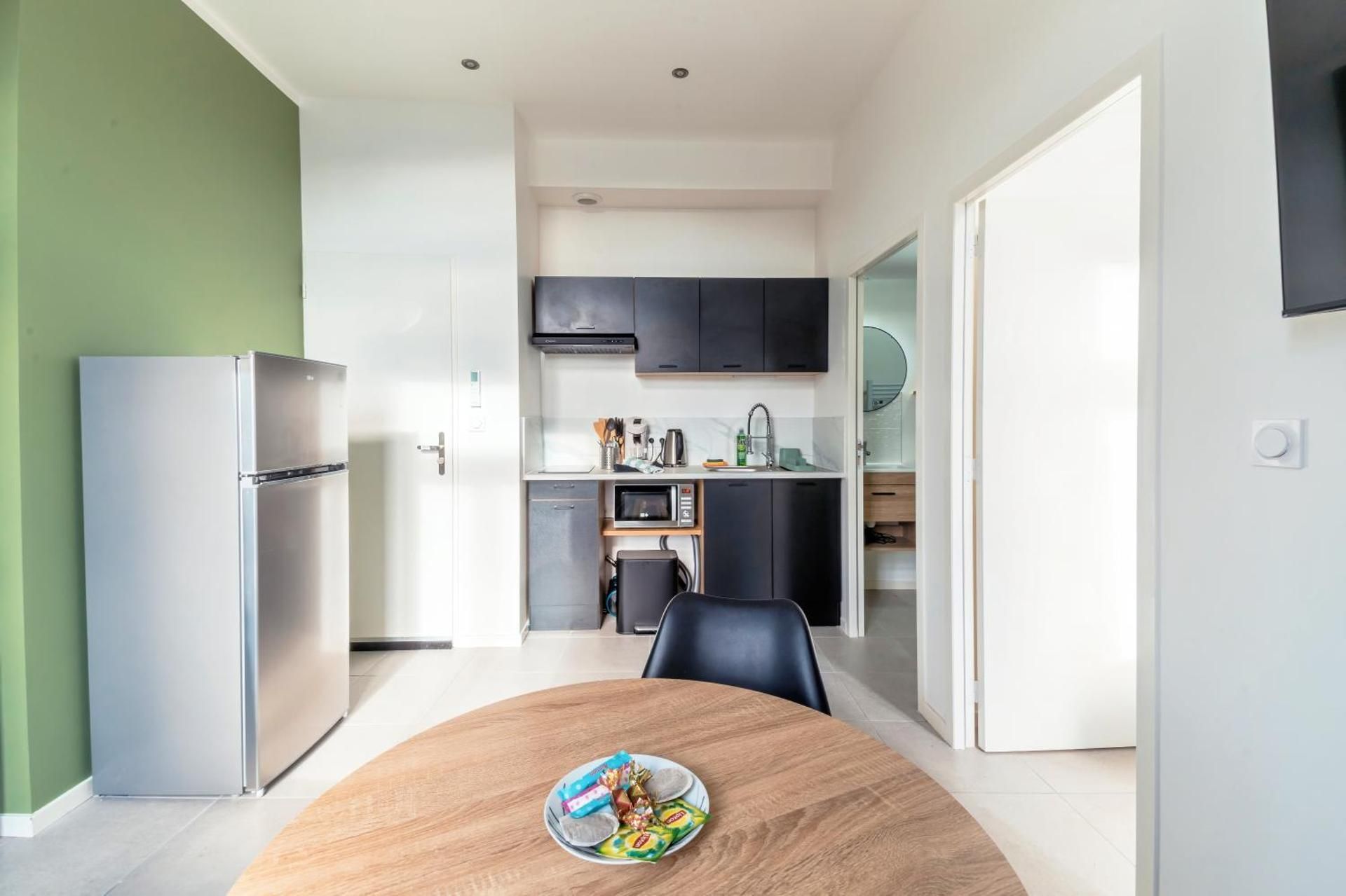 Chaleureux appartement T2 au calme et climatise proximite centre lyon