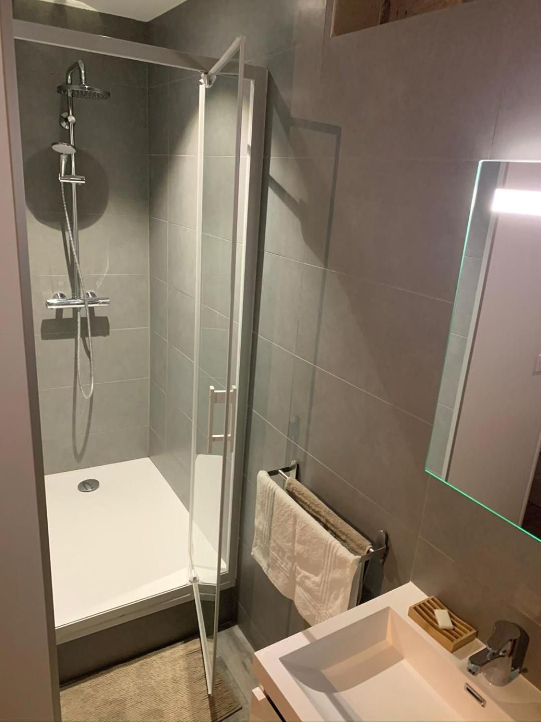 Coeur Vieux Lyon, 60 M2 lumineux tout confort Double Room 3