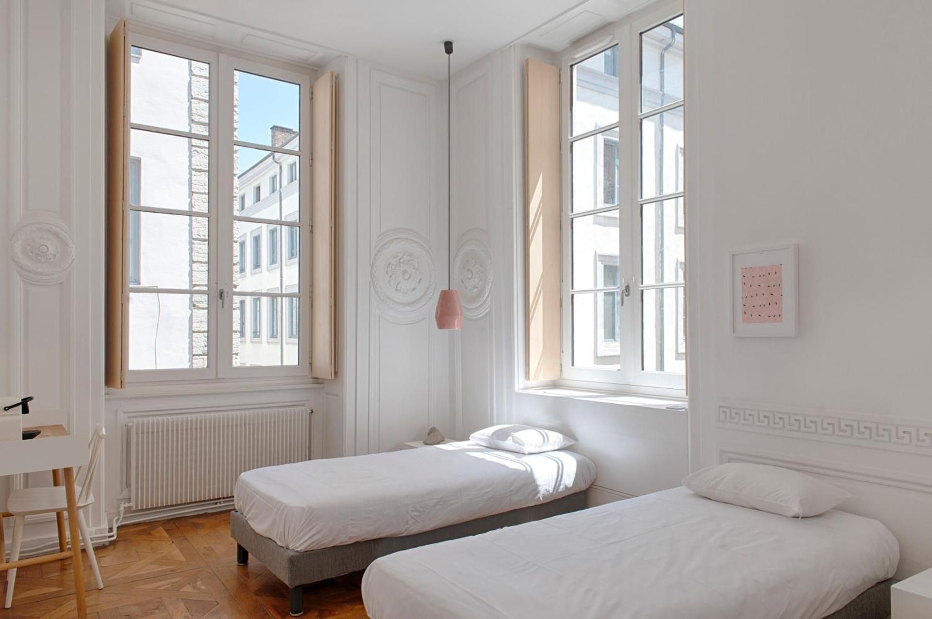 Away Hostel & Coffee Shop Twin Room 3