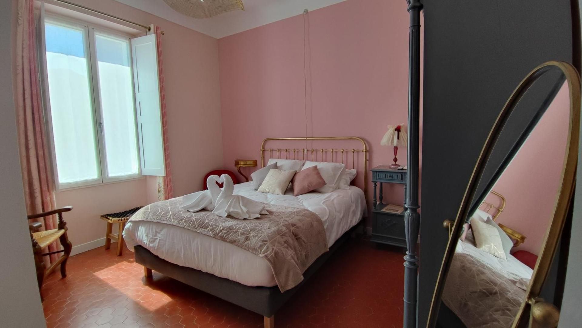 Deluxe Double Room with Castle View