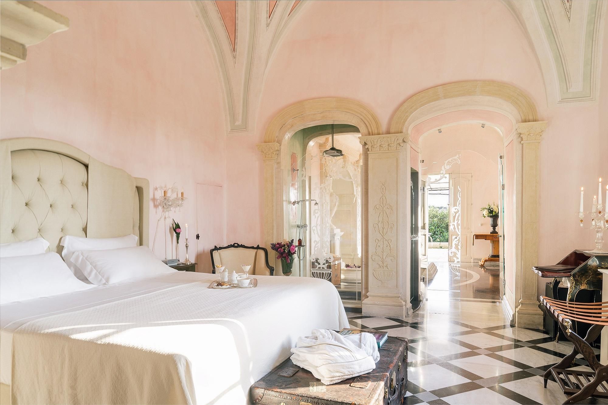 Deluxe Superior Suite