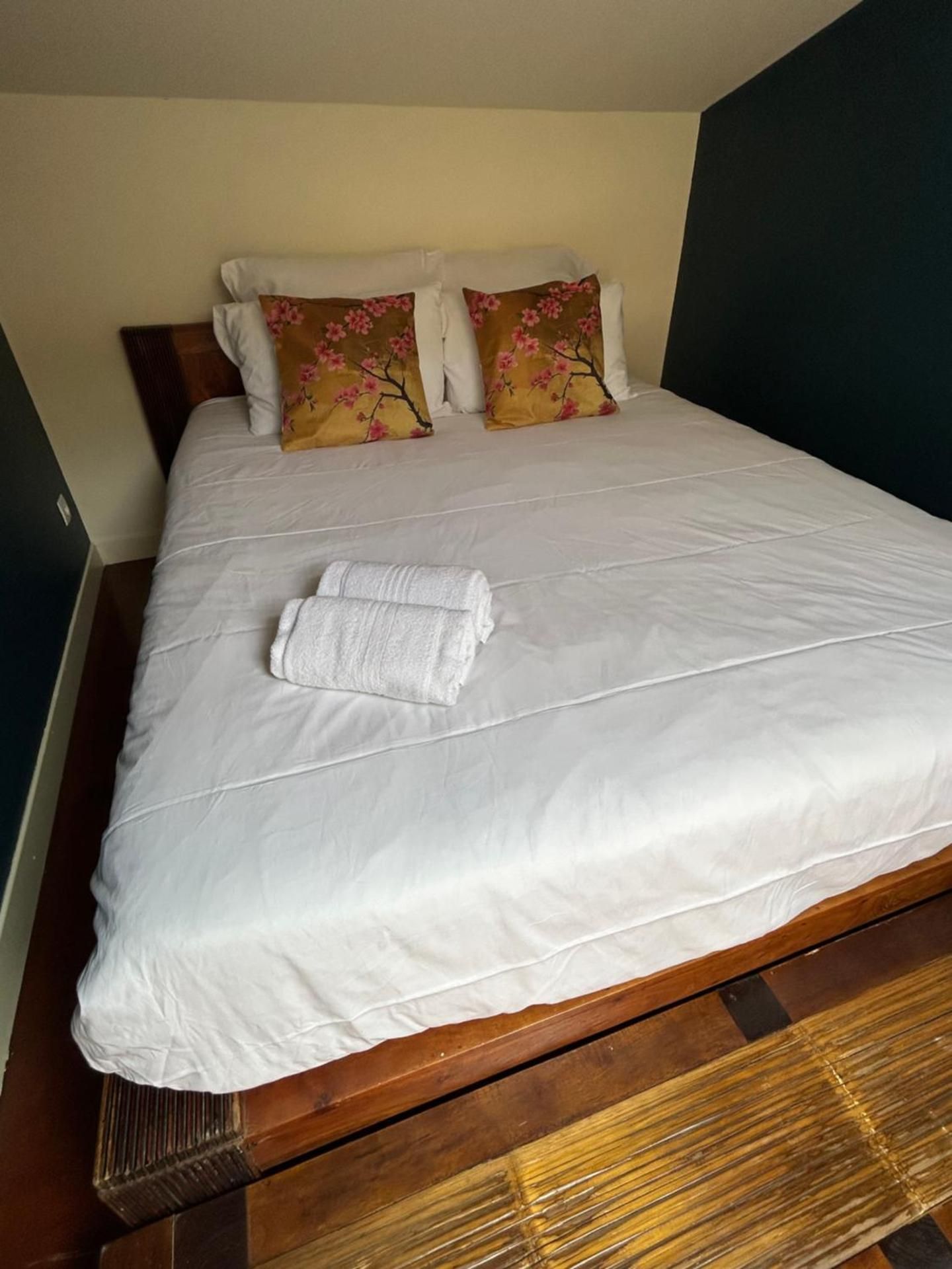 Quadruple Room with Private Bathroom