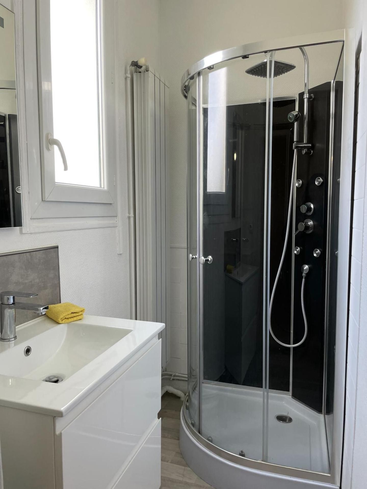 Atelier Voyageur One-Bedroom Apartment