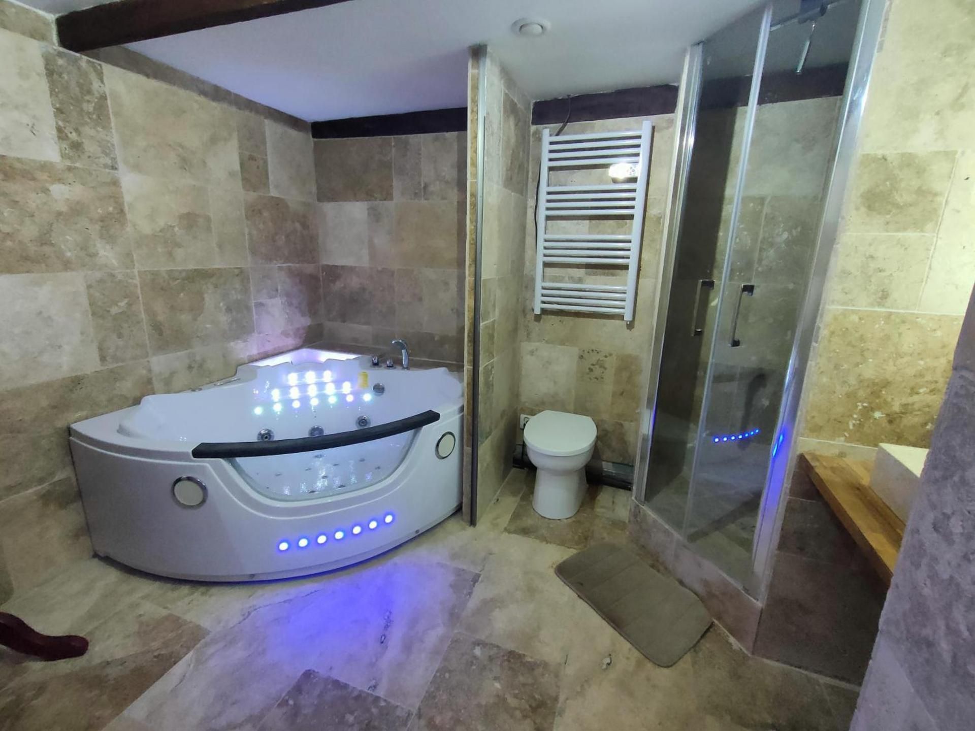 Chez Aurelia - Chambres & Table d'hotes One-Bedroom Apartment 3