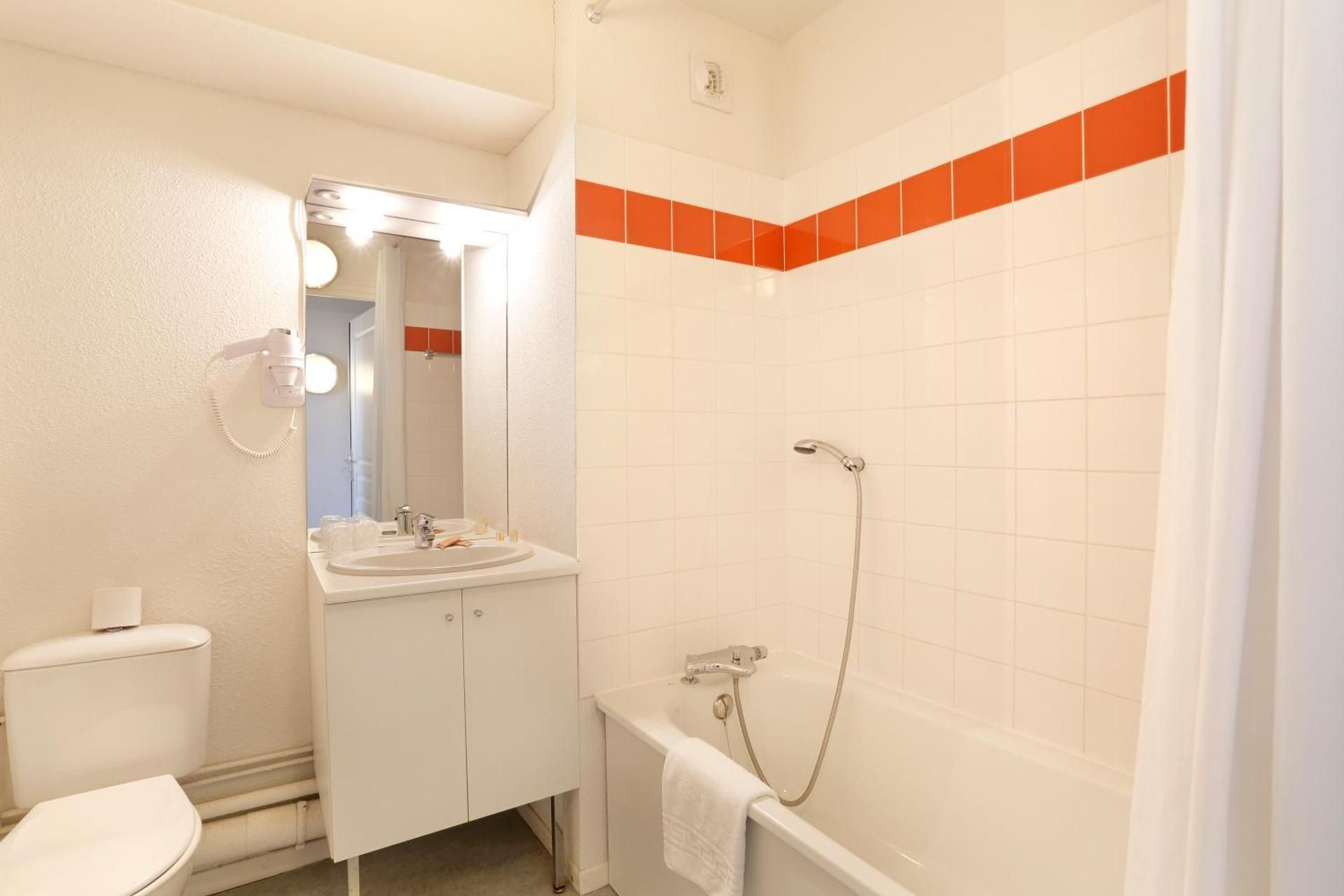 Duplex 3 people