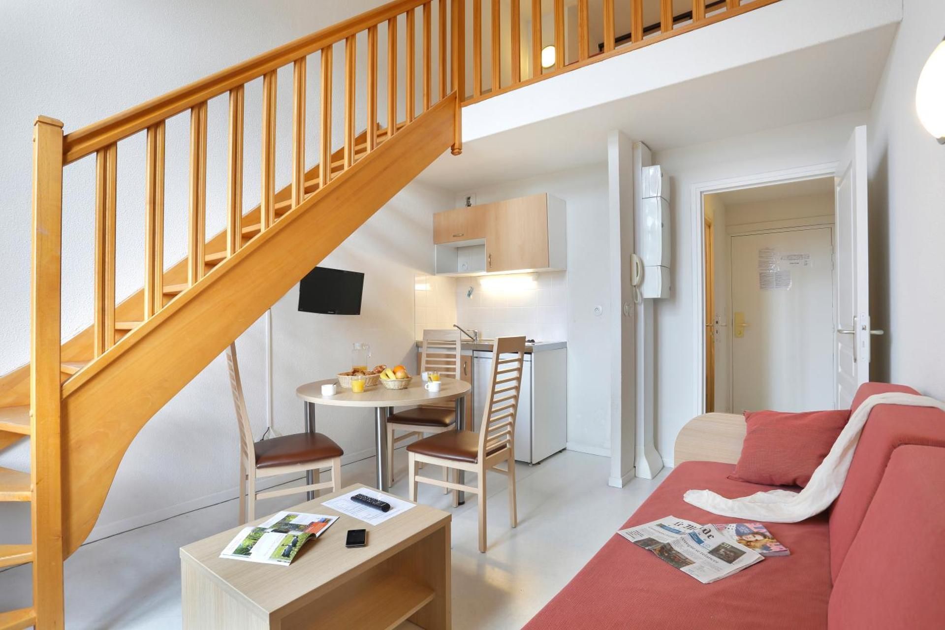 Duplex 3 people